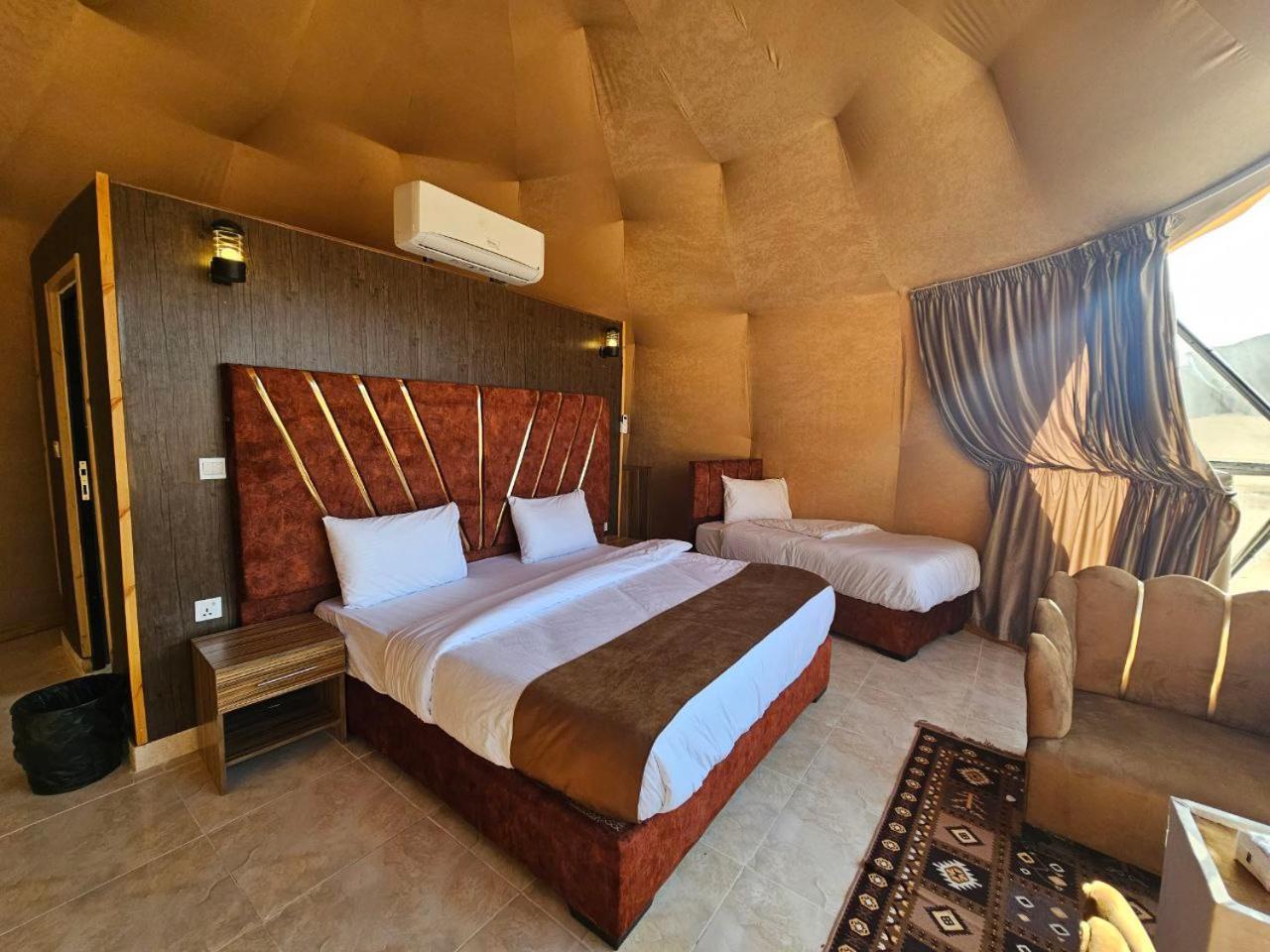 Quadruple Room with Mountain View photo 2