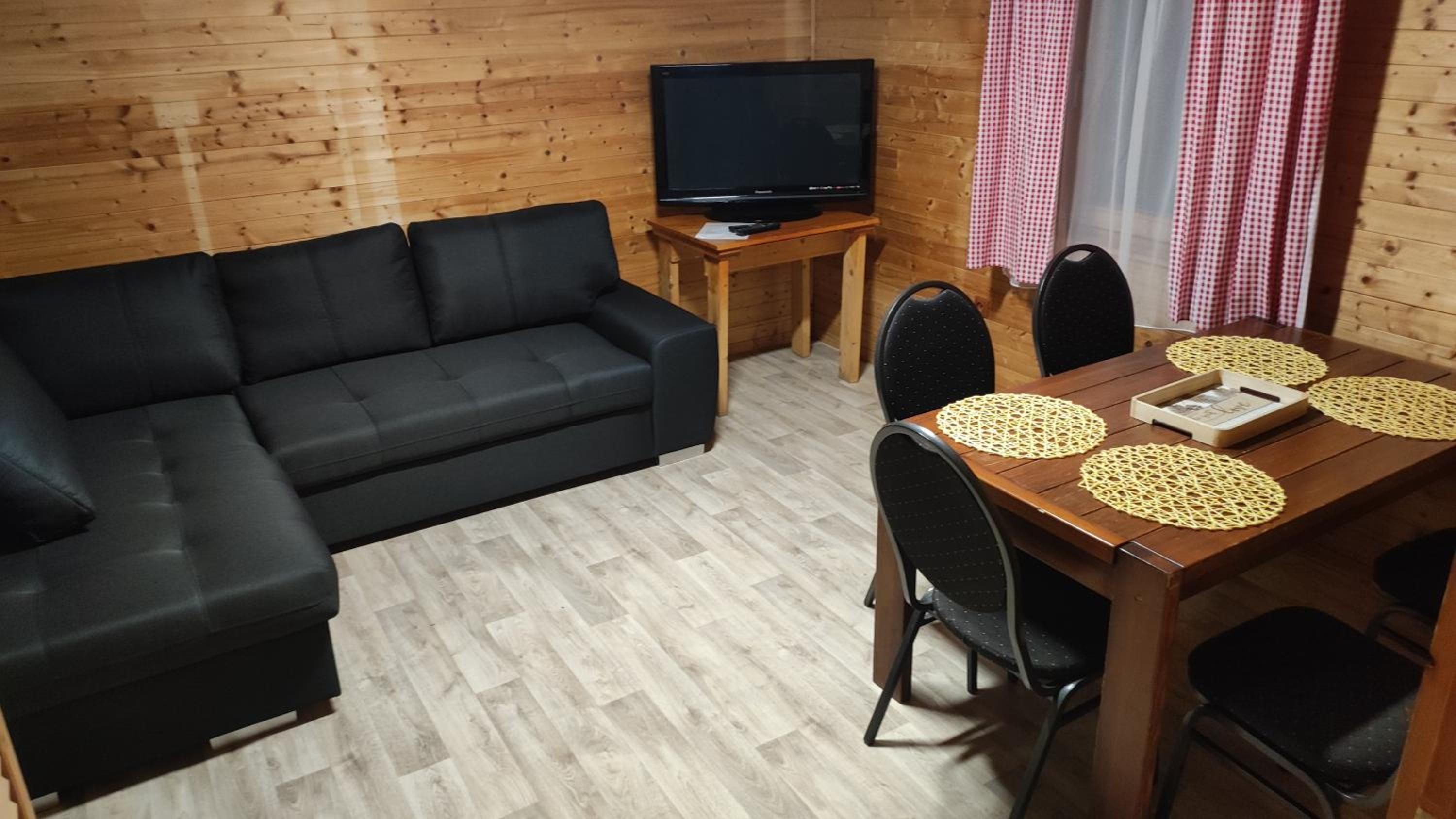 Three-Bedroom Chalet photo 1