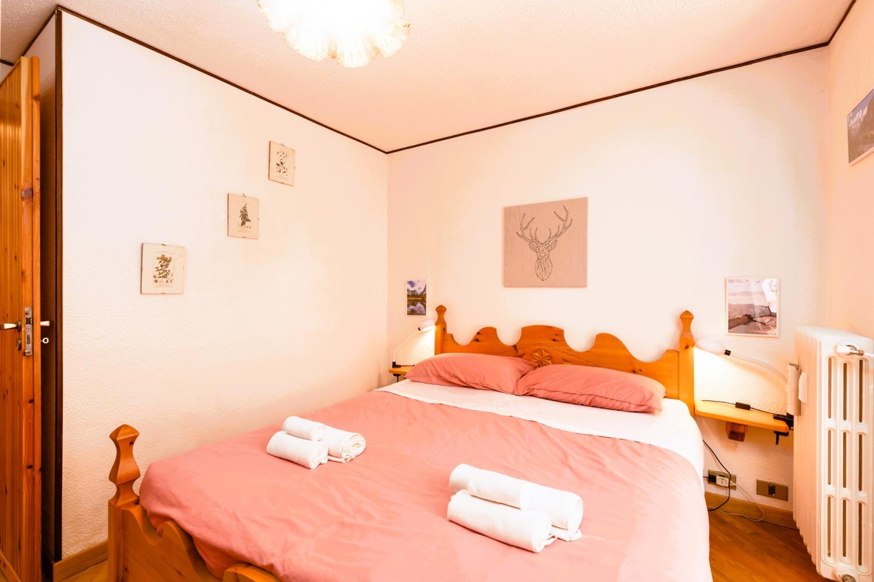 One-Bedroom Apartment photo 2