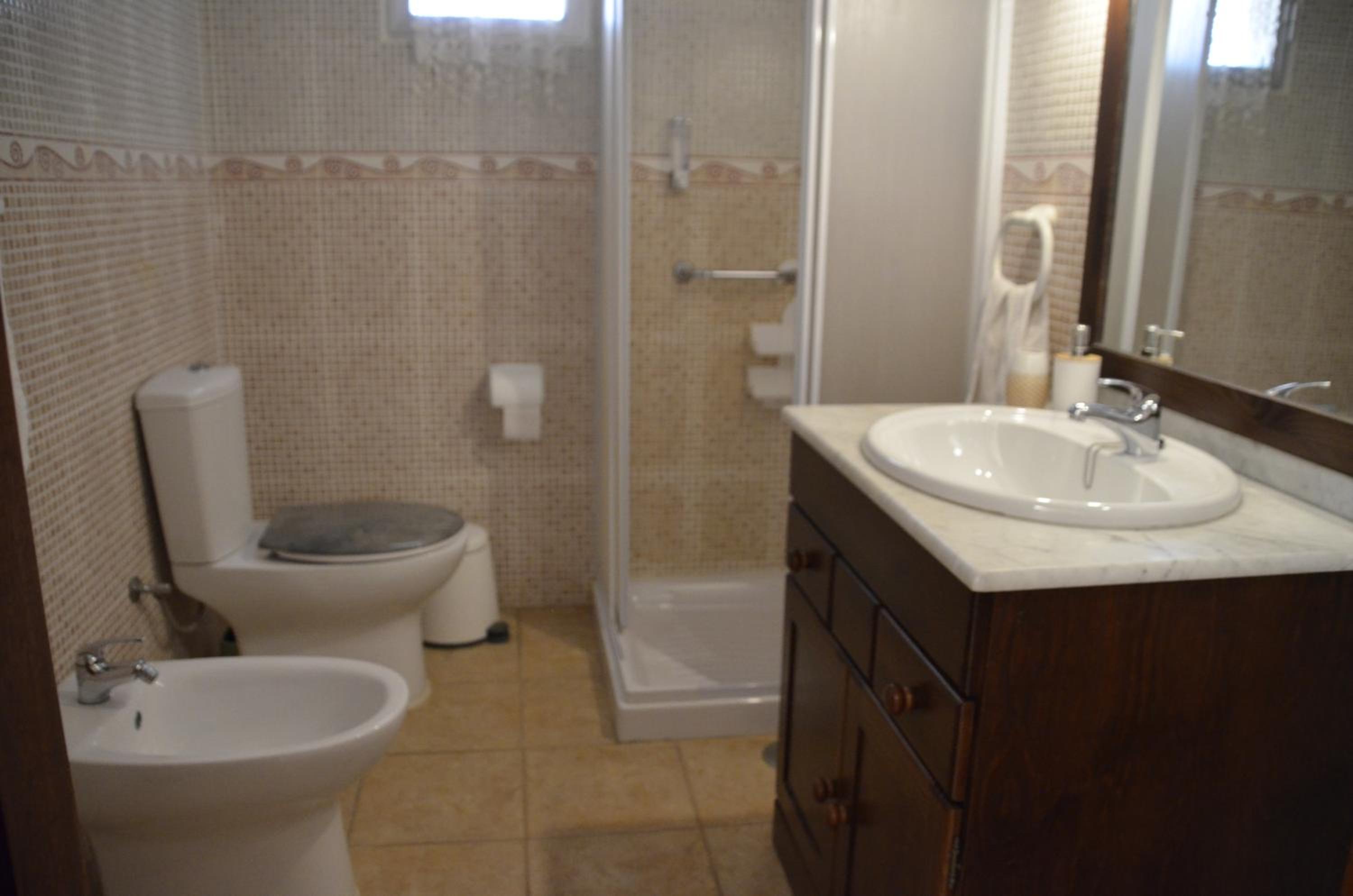 Four-Bedroom House photo 2