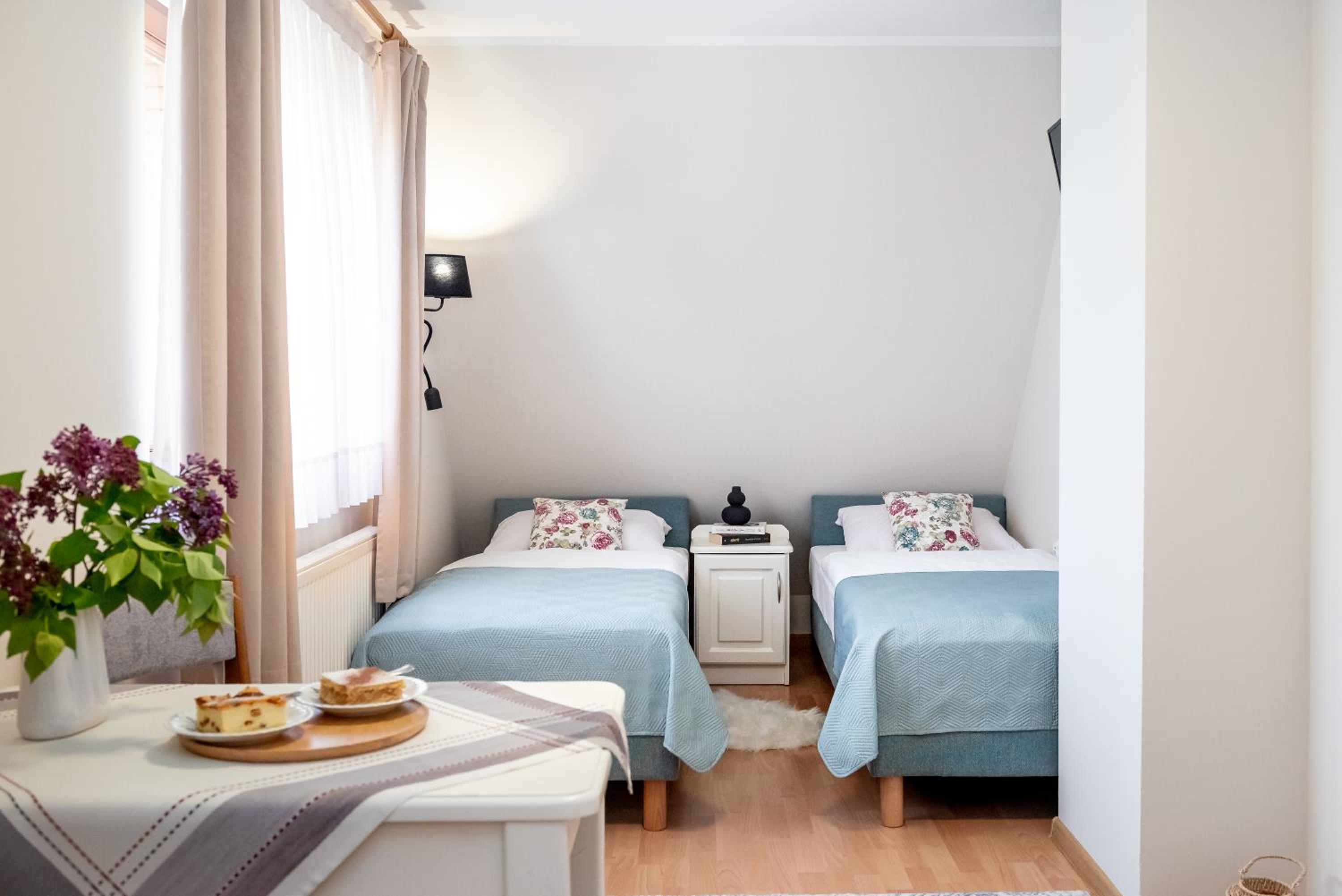 Double Room with Private Bathroom photo 3