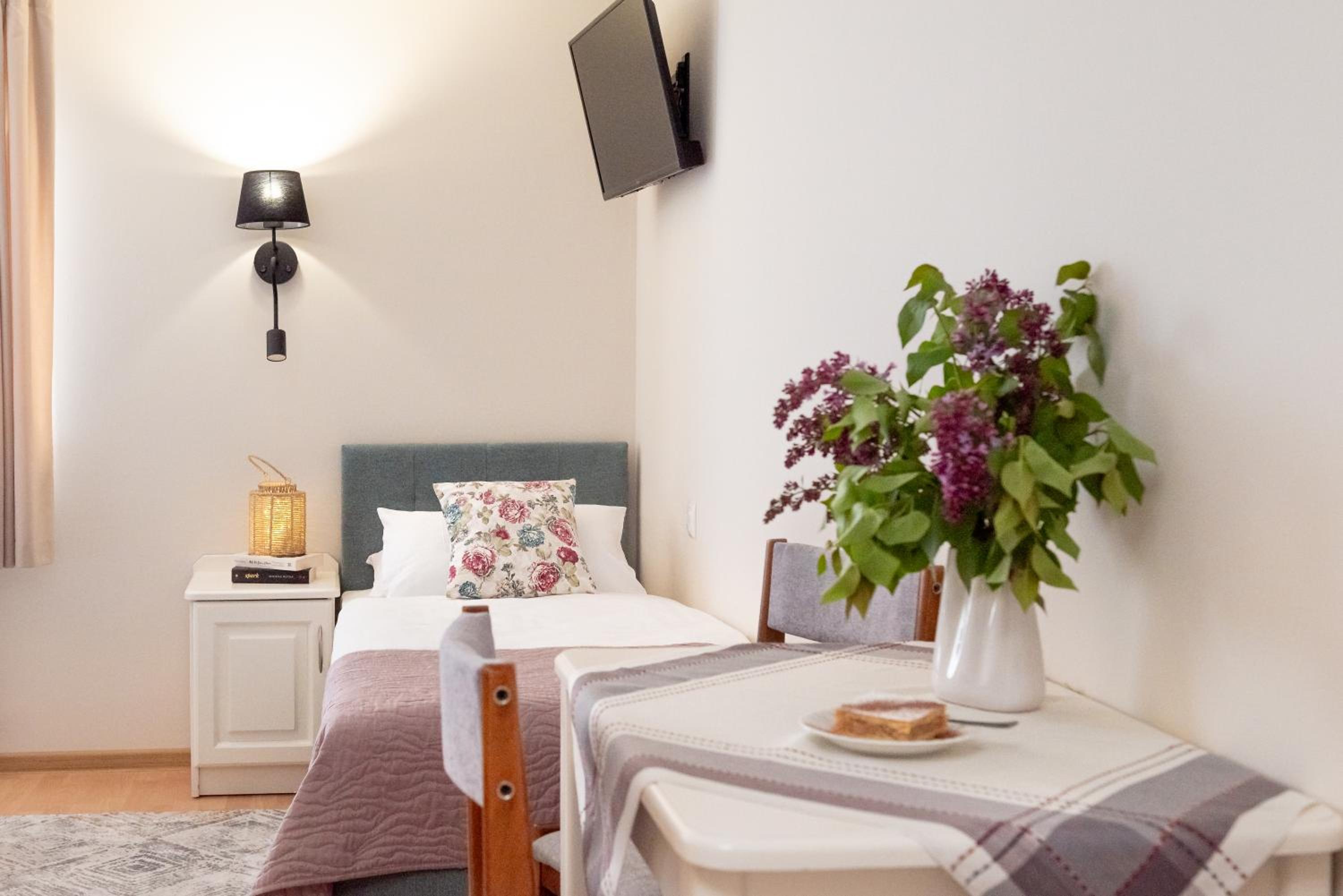 Triple Room with Private Bathroom
