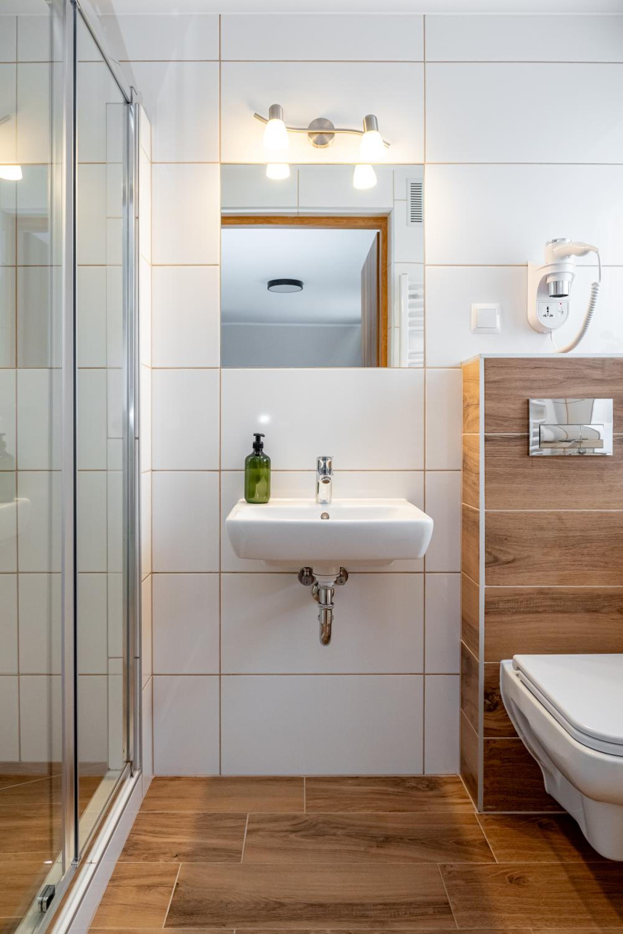 Double Room with Private Bathroom photo 3