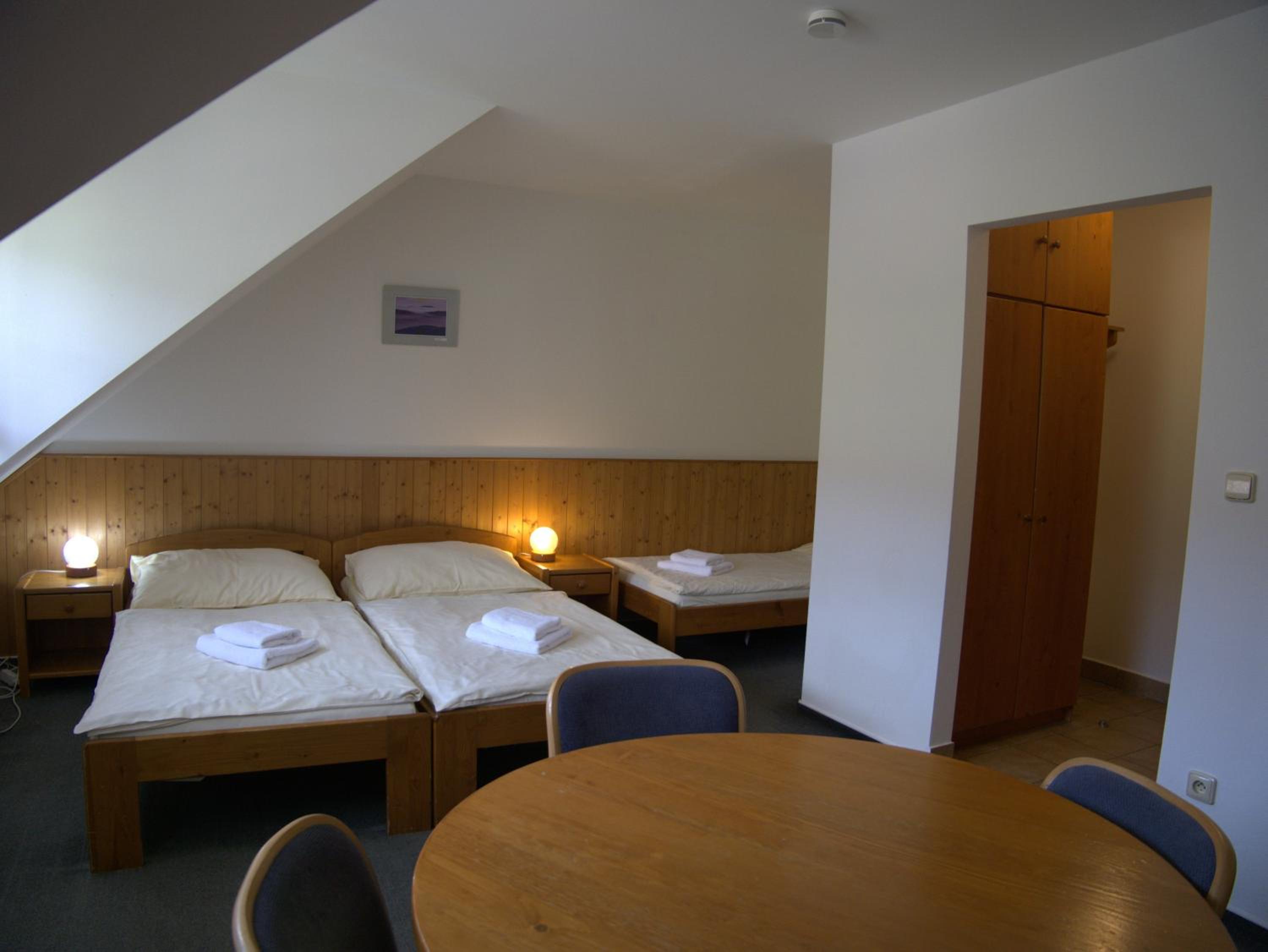Triple Room with Private Bathroom photo 1