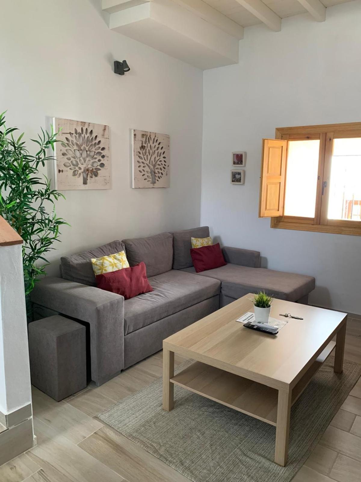 Two-Bedroom House photo 3