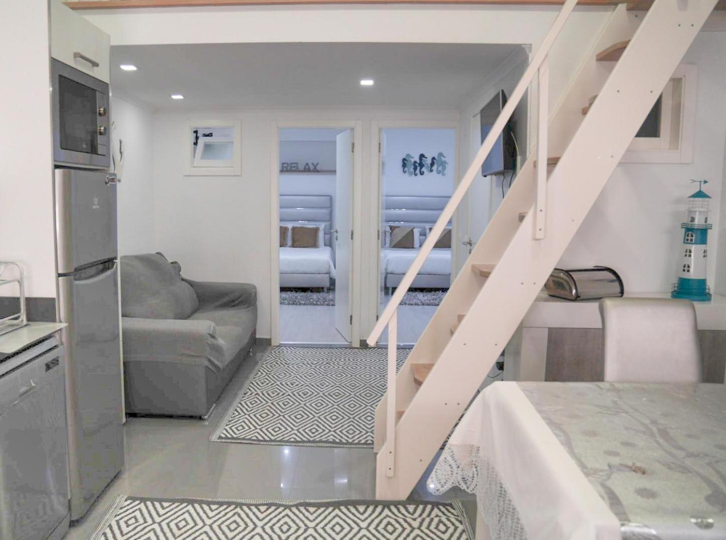 Three-Bedroom Apartment - Photo 25