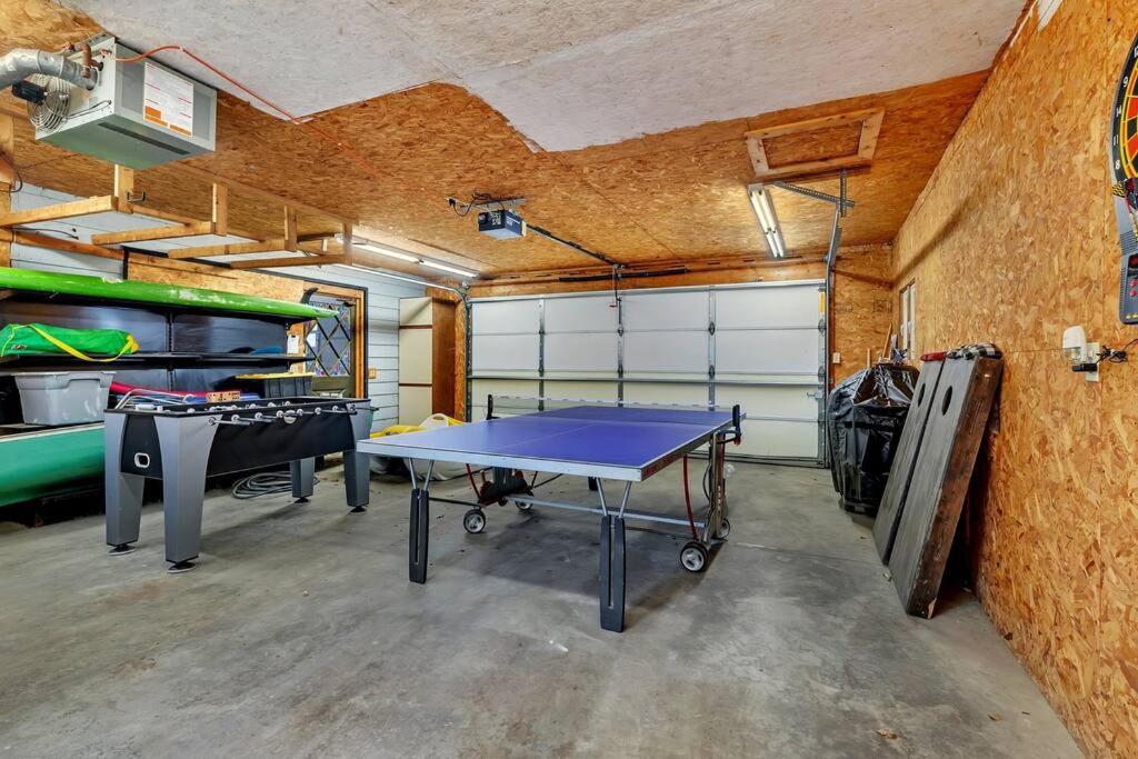 Three-Bedroom House photo 2