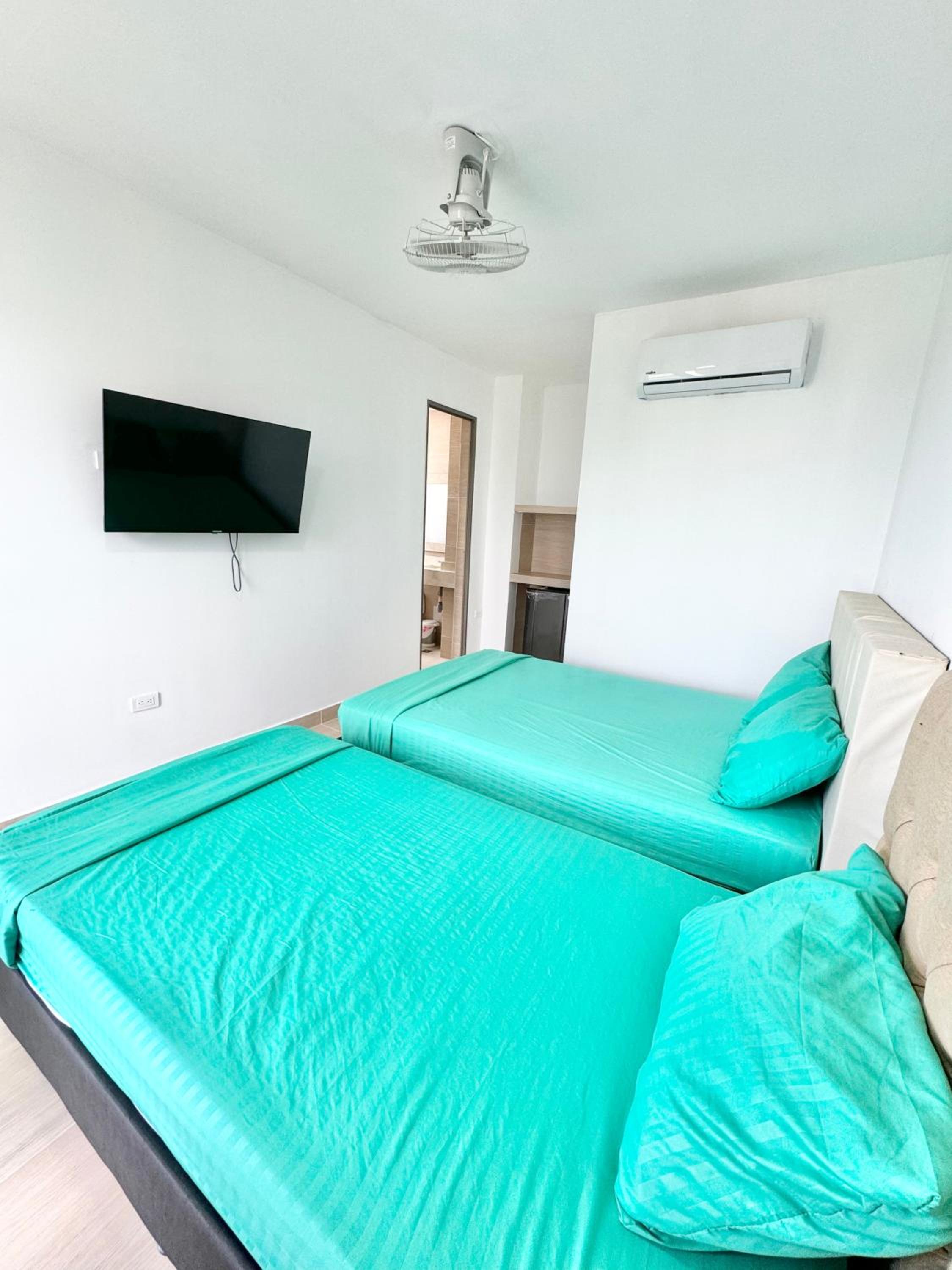 Deluxe Twin Room photo 2