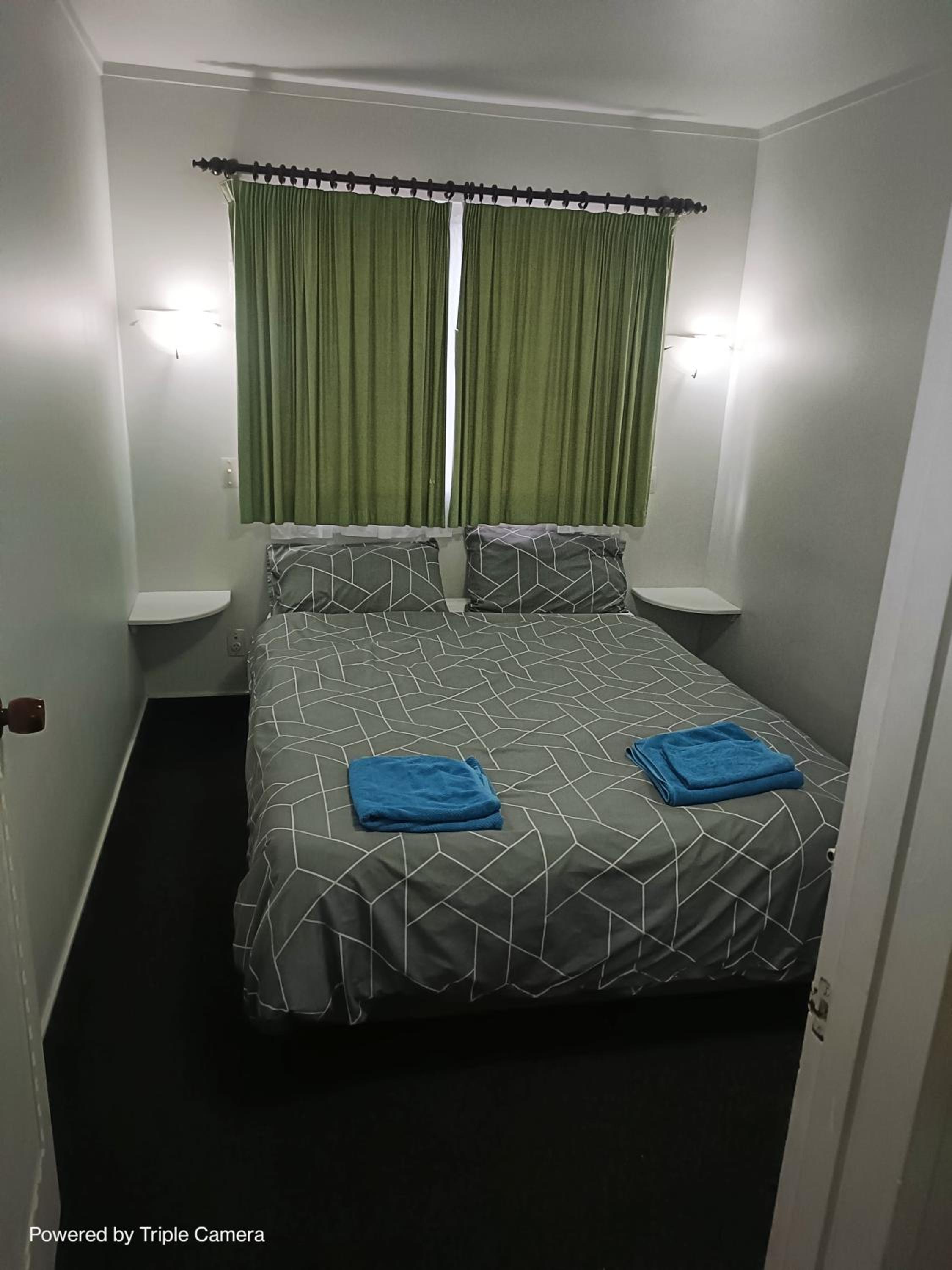 One-Bedroom Apartment - Photo 3