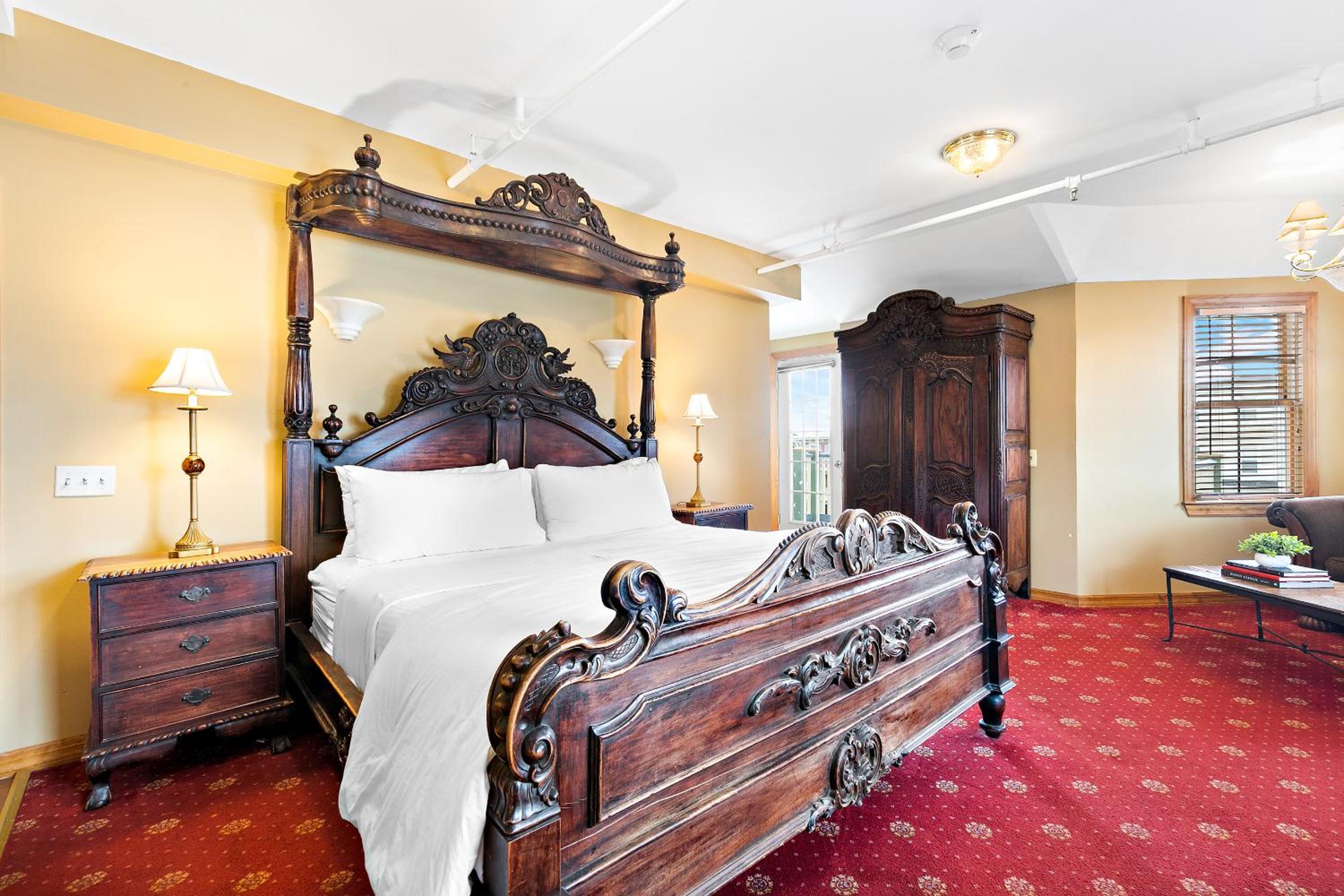 King Room with Balcony