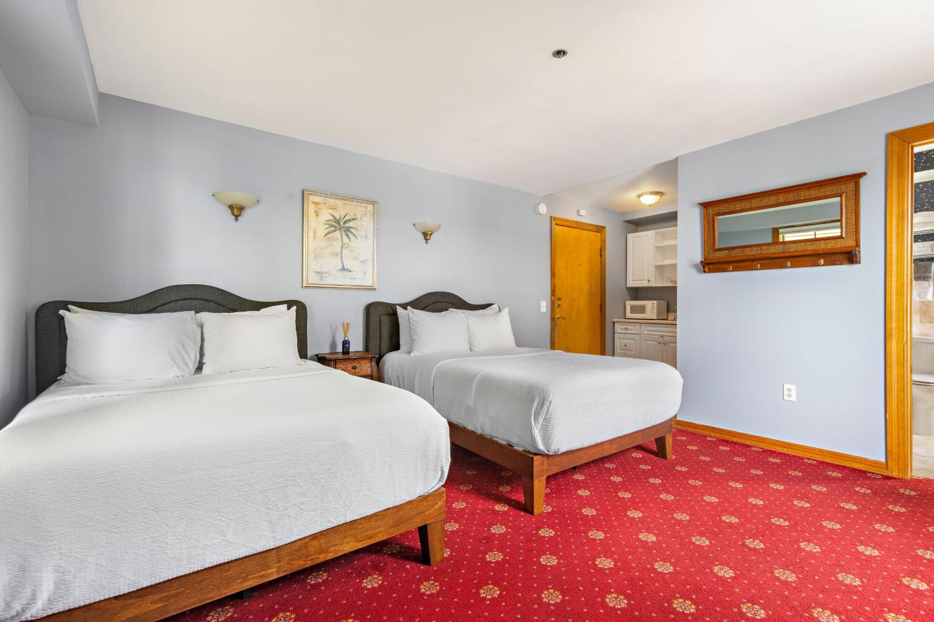 Deluxe Quadruple Room