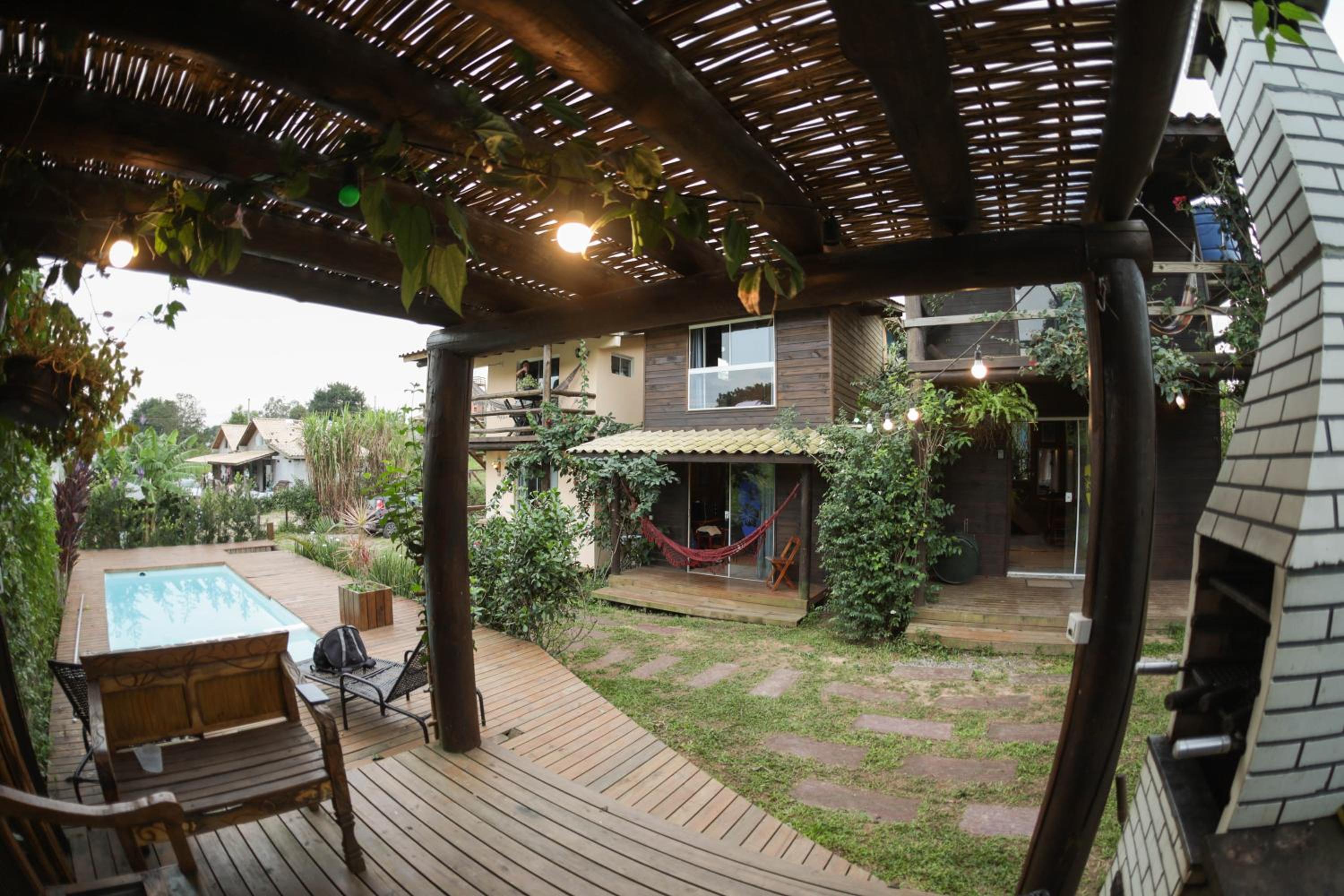 Three-Bedroom House photo 2