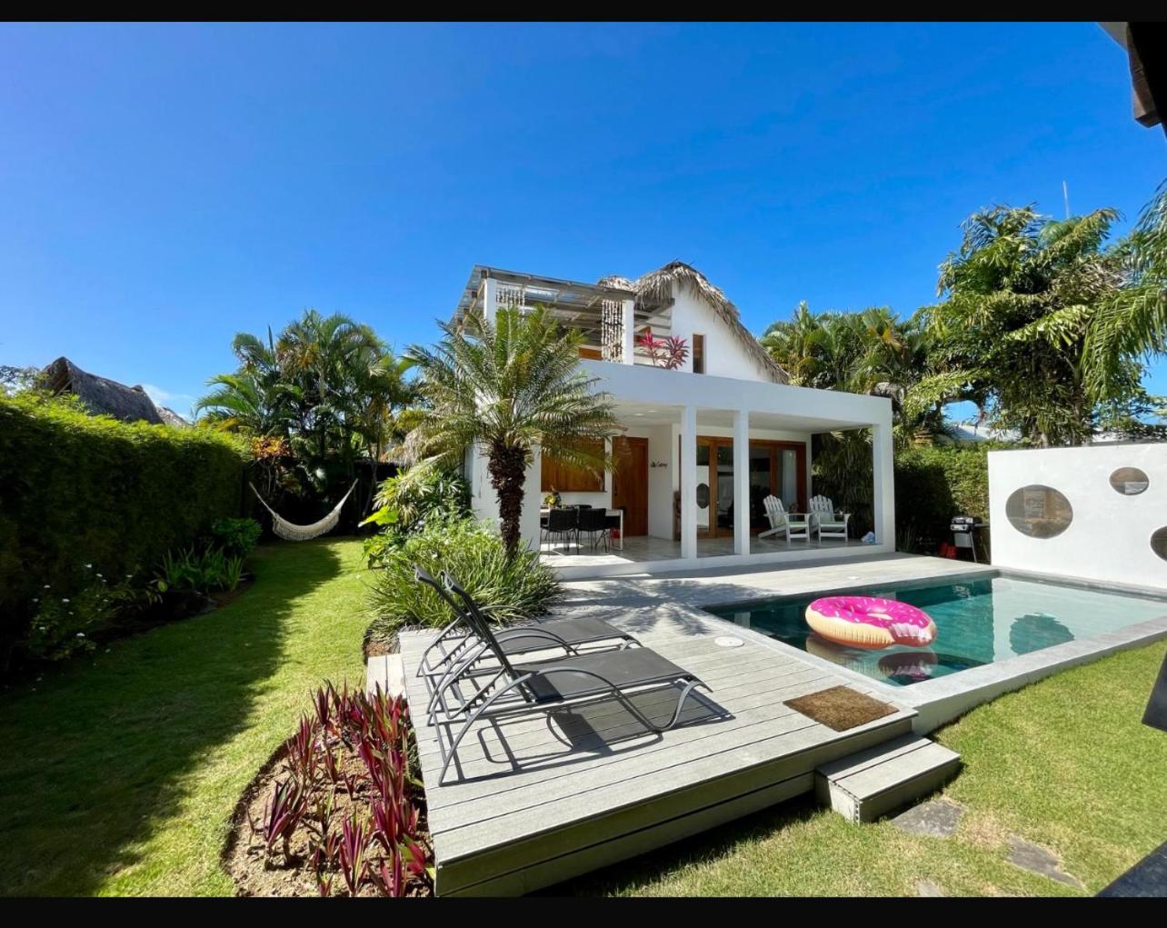 Three-Bedroom Villa photo 1