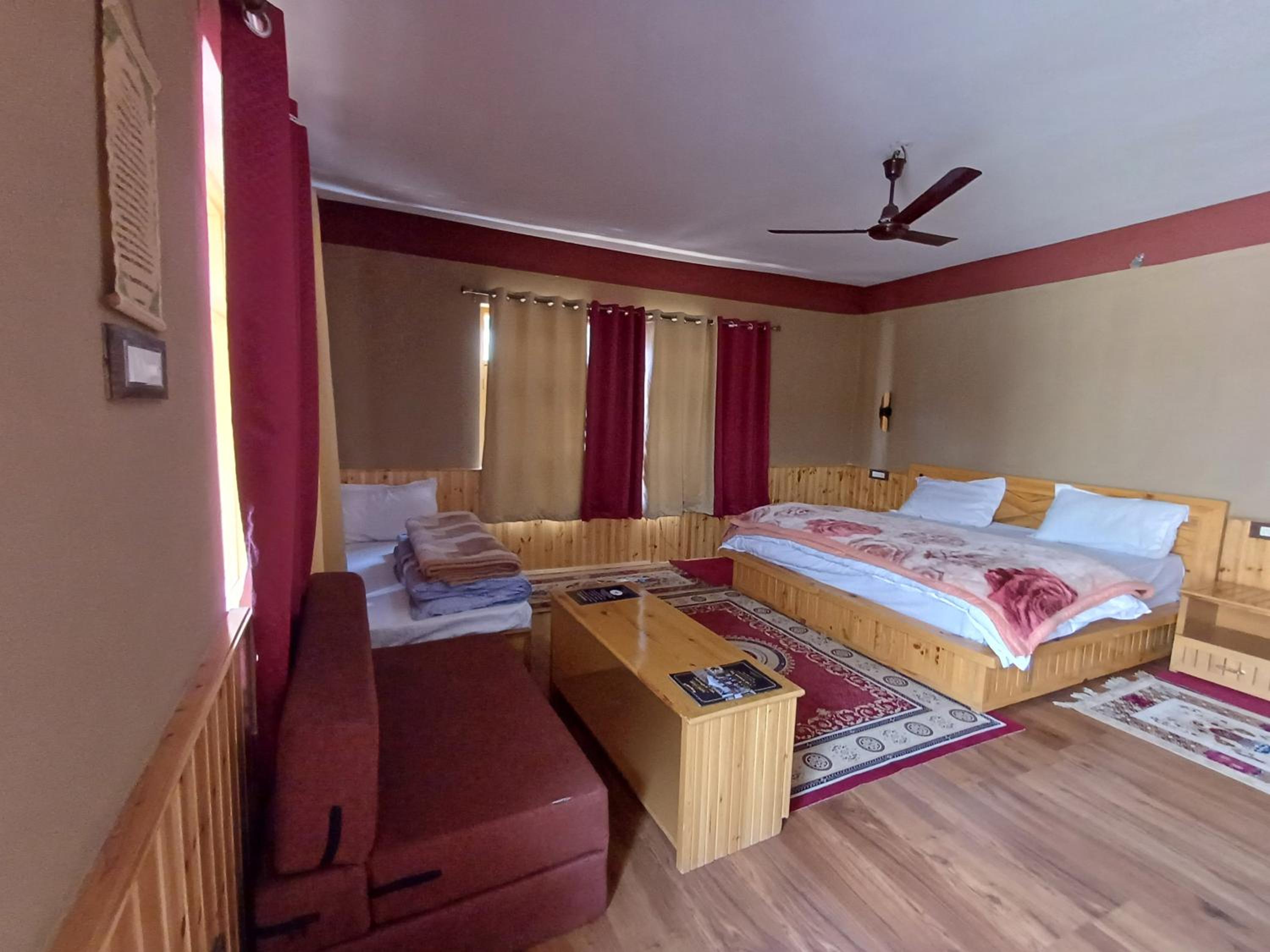 King Room With Balcony photo 3