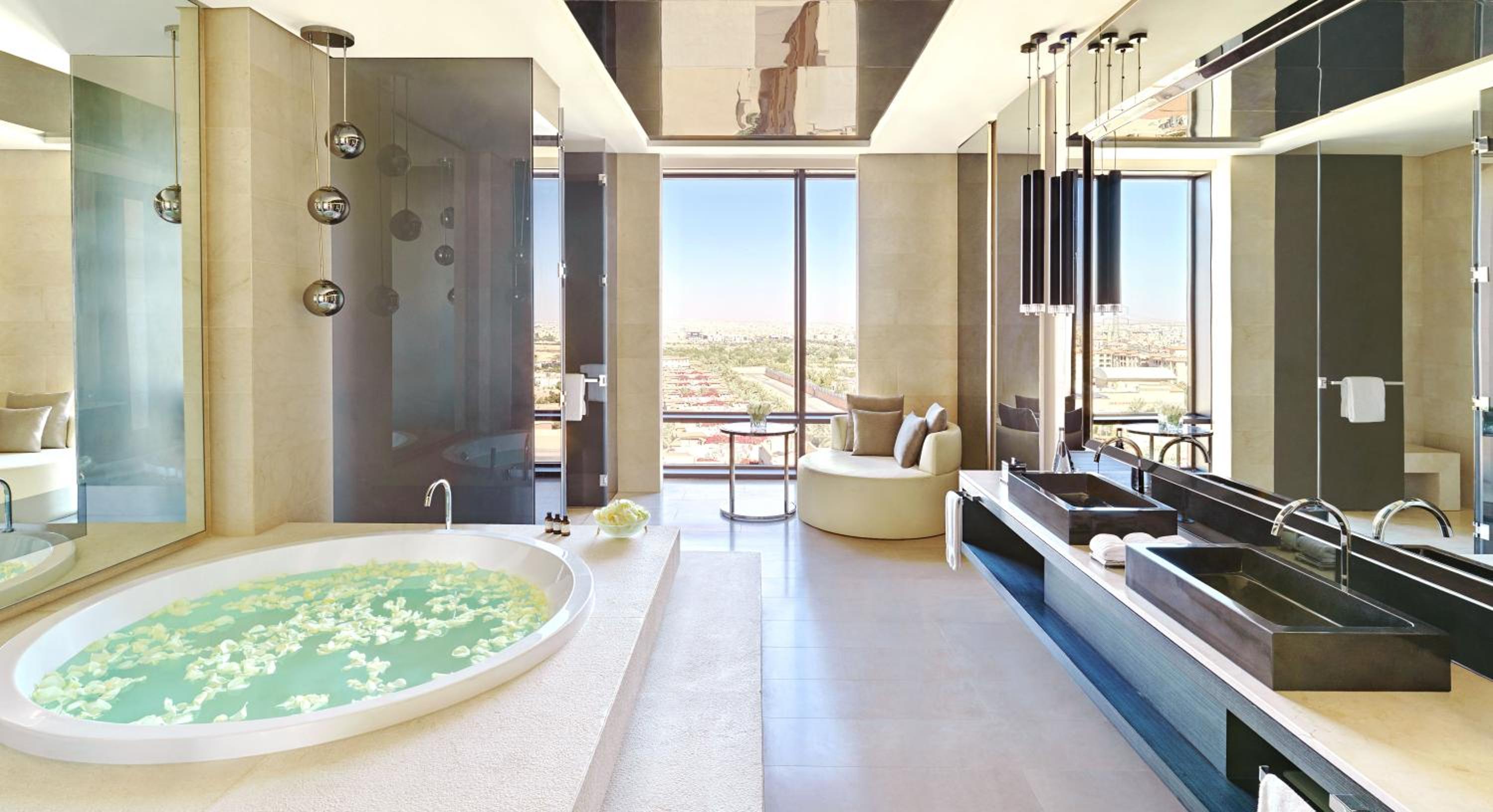 Three Bedroom Royal Suite - Nonsmoking