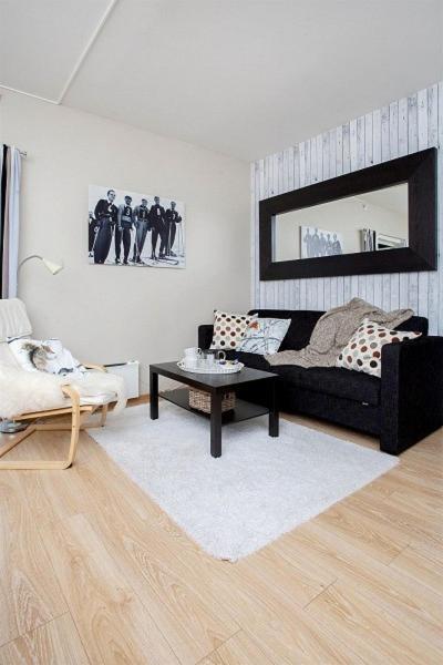 One-Bedroom Apartment with Terrace photo 2