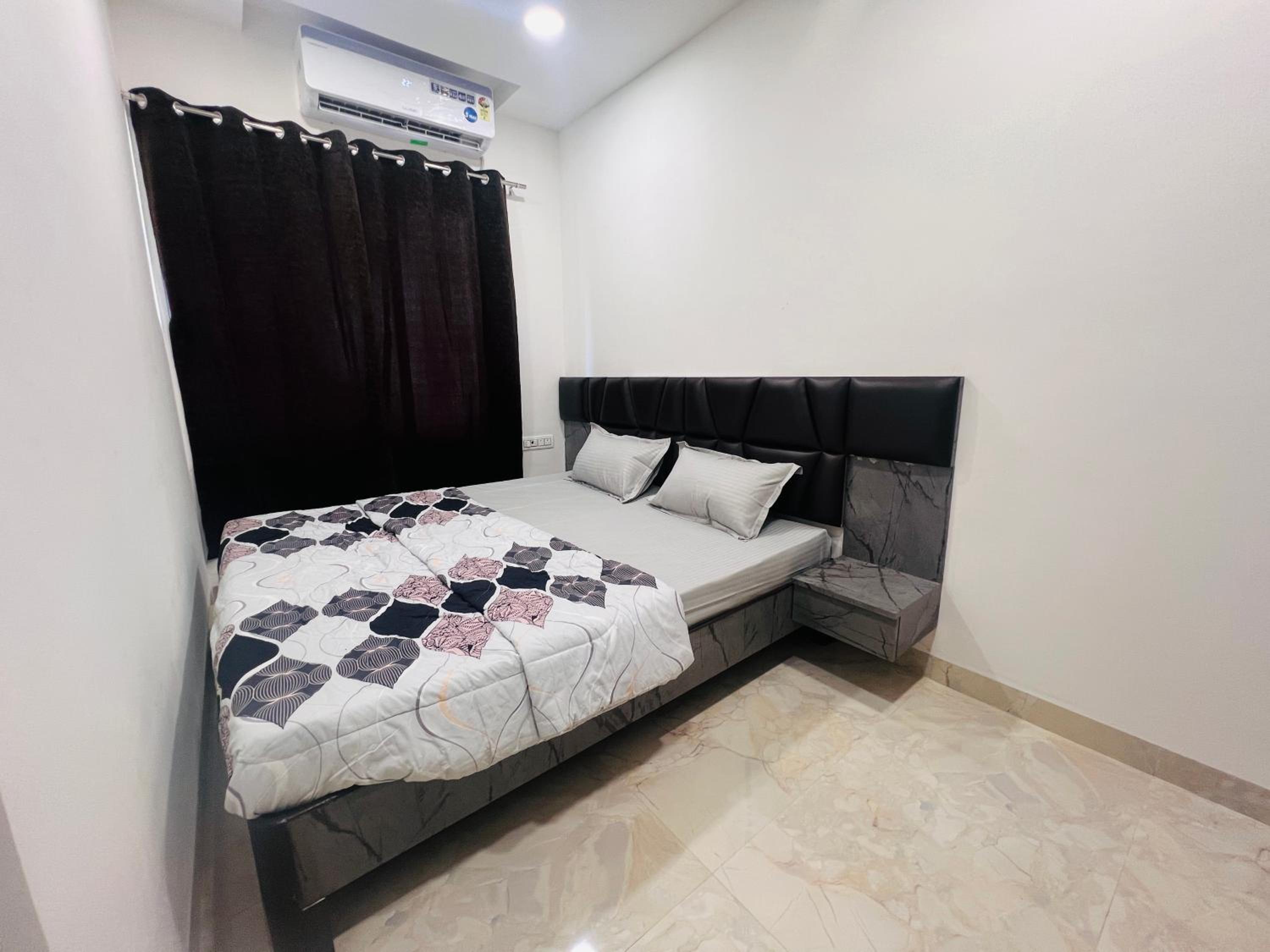 Budget Double Room photo 1