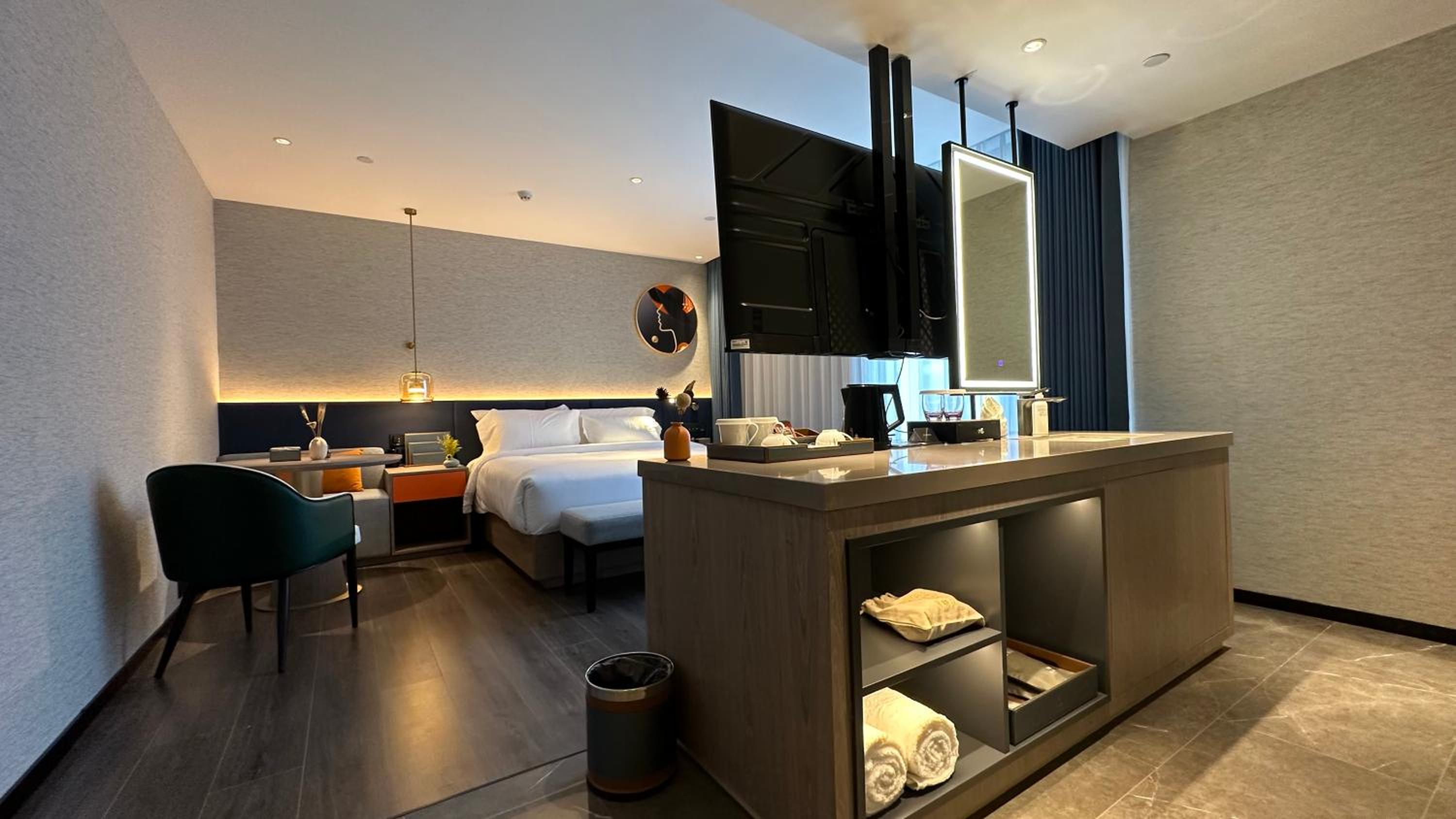 Elegant Double Room photo 1
