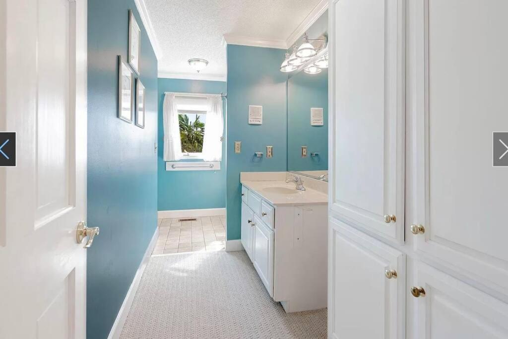 Four-Bedroom House photo 2