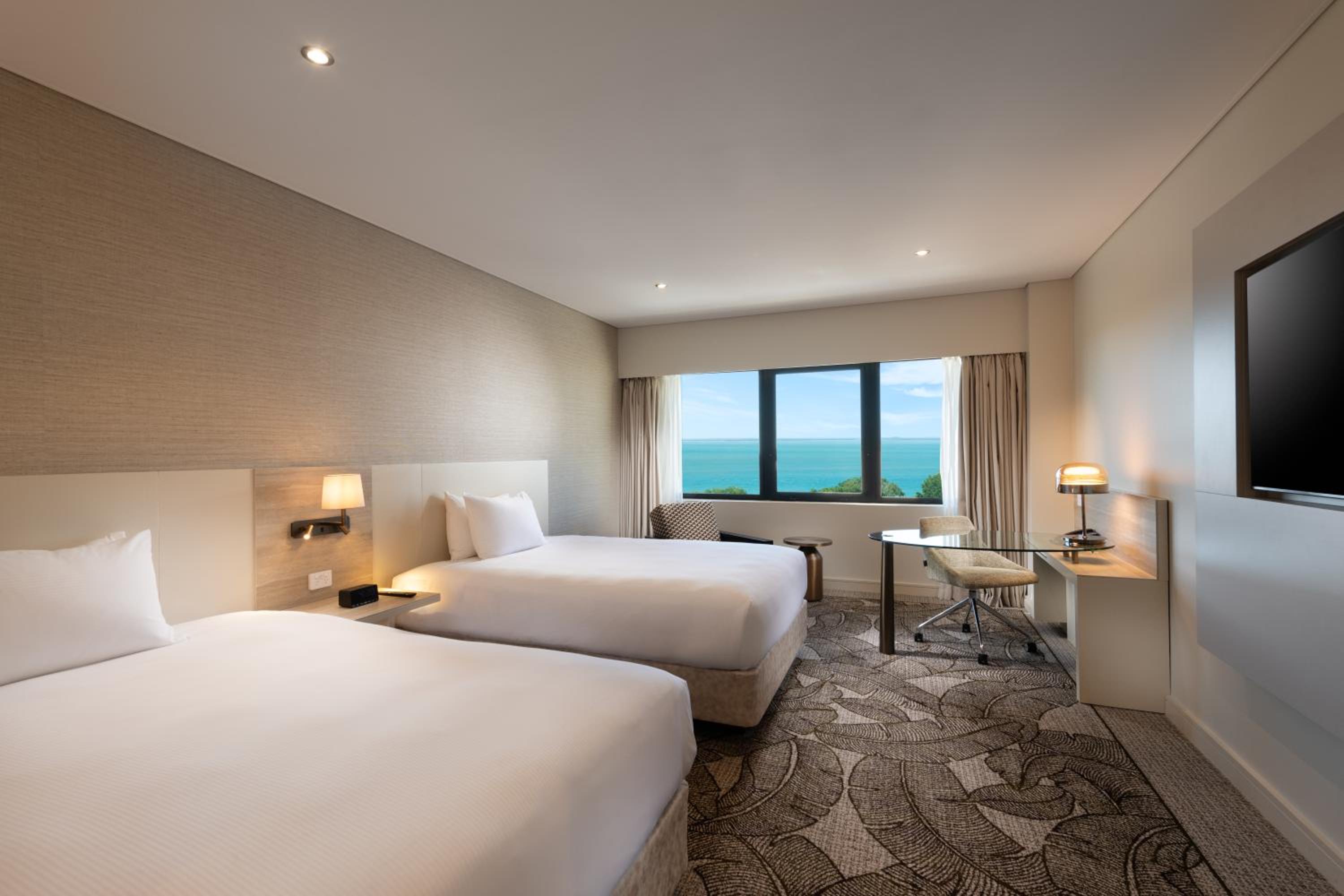 Executive Double Room with Two Double Beds with Harbor View photo 2