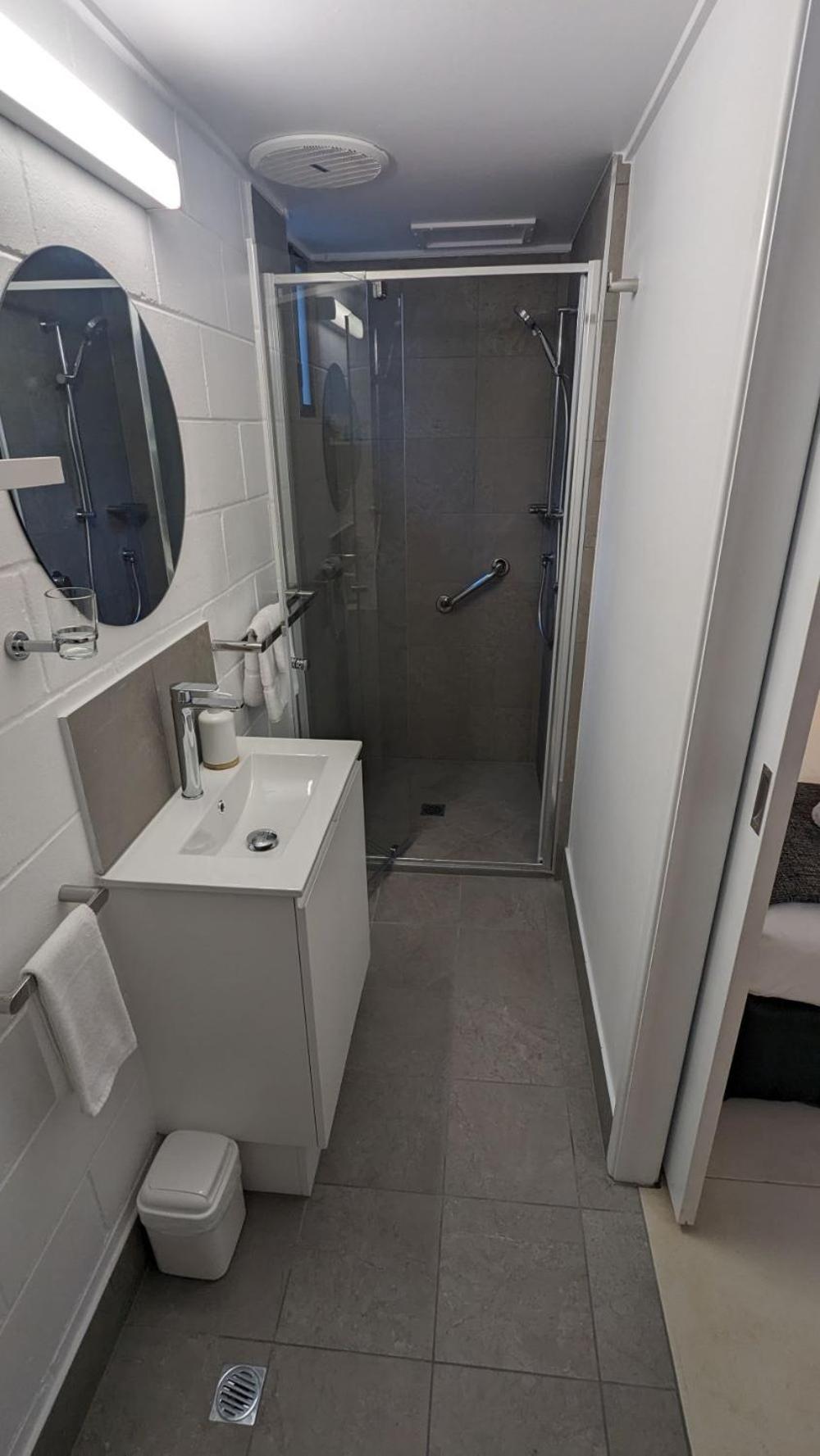 Double or Twin Room photo 2