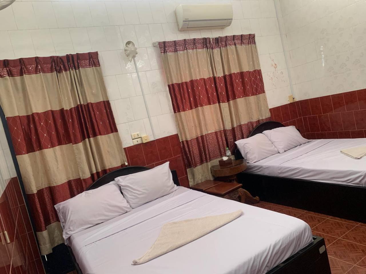 Deluxe Double Room (2 Adults + 1 Child) photo 2