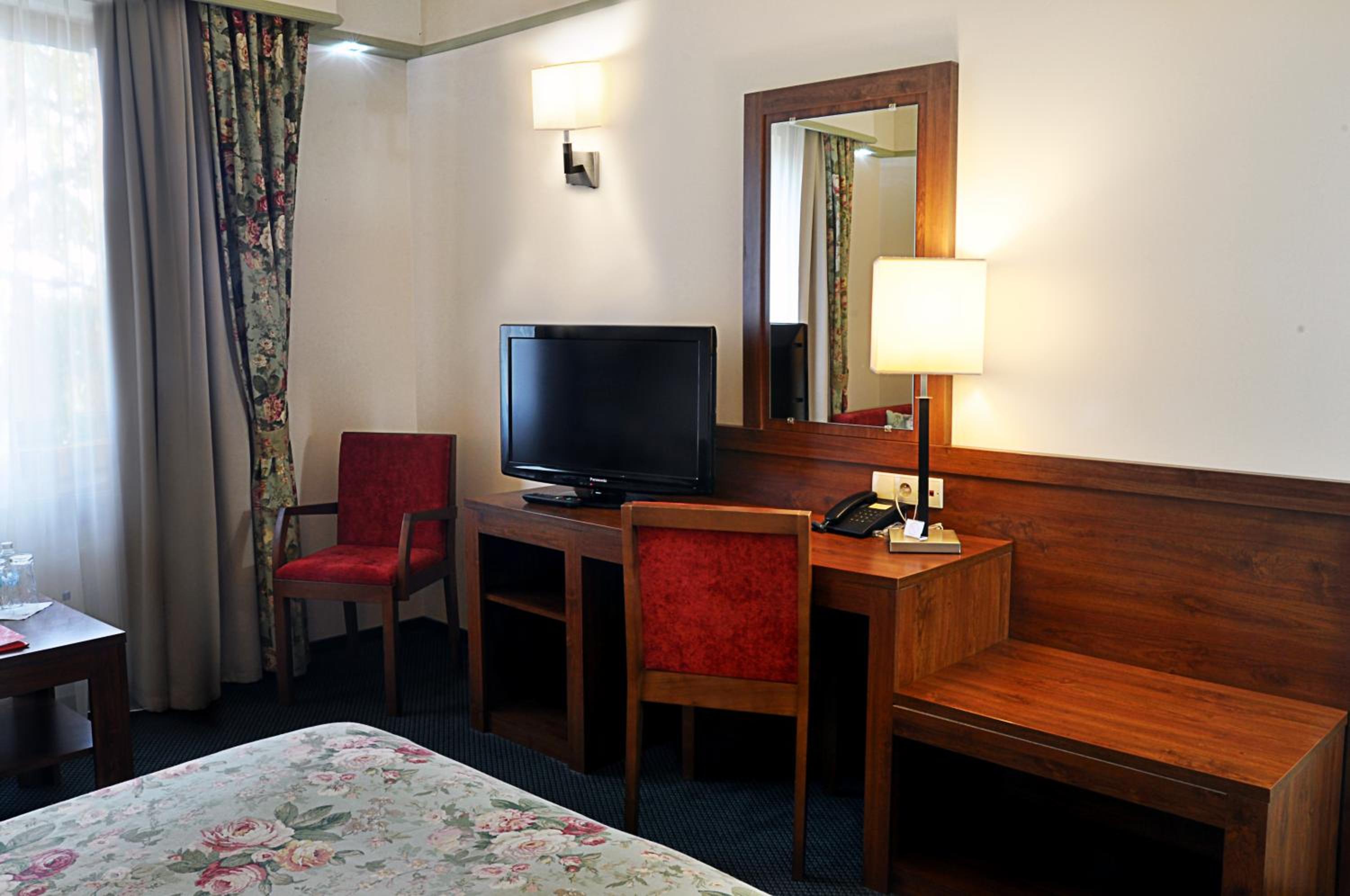 Double Room - Photo 4