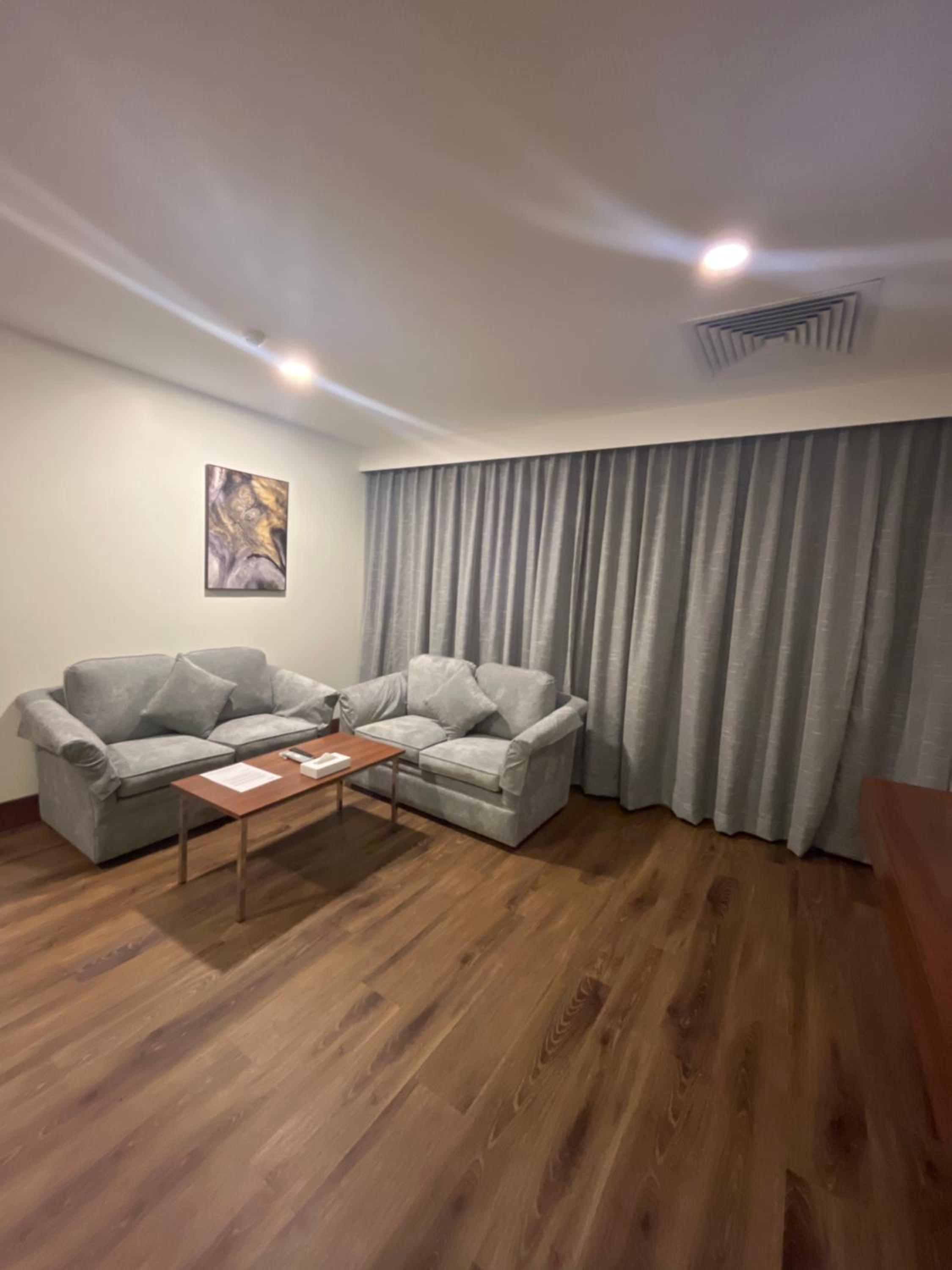 Deluxe Suite photo 3