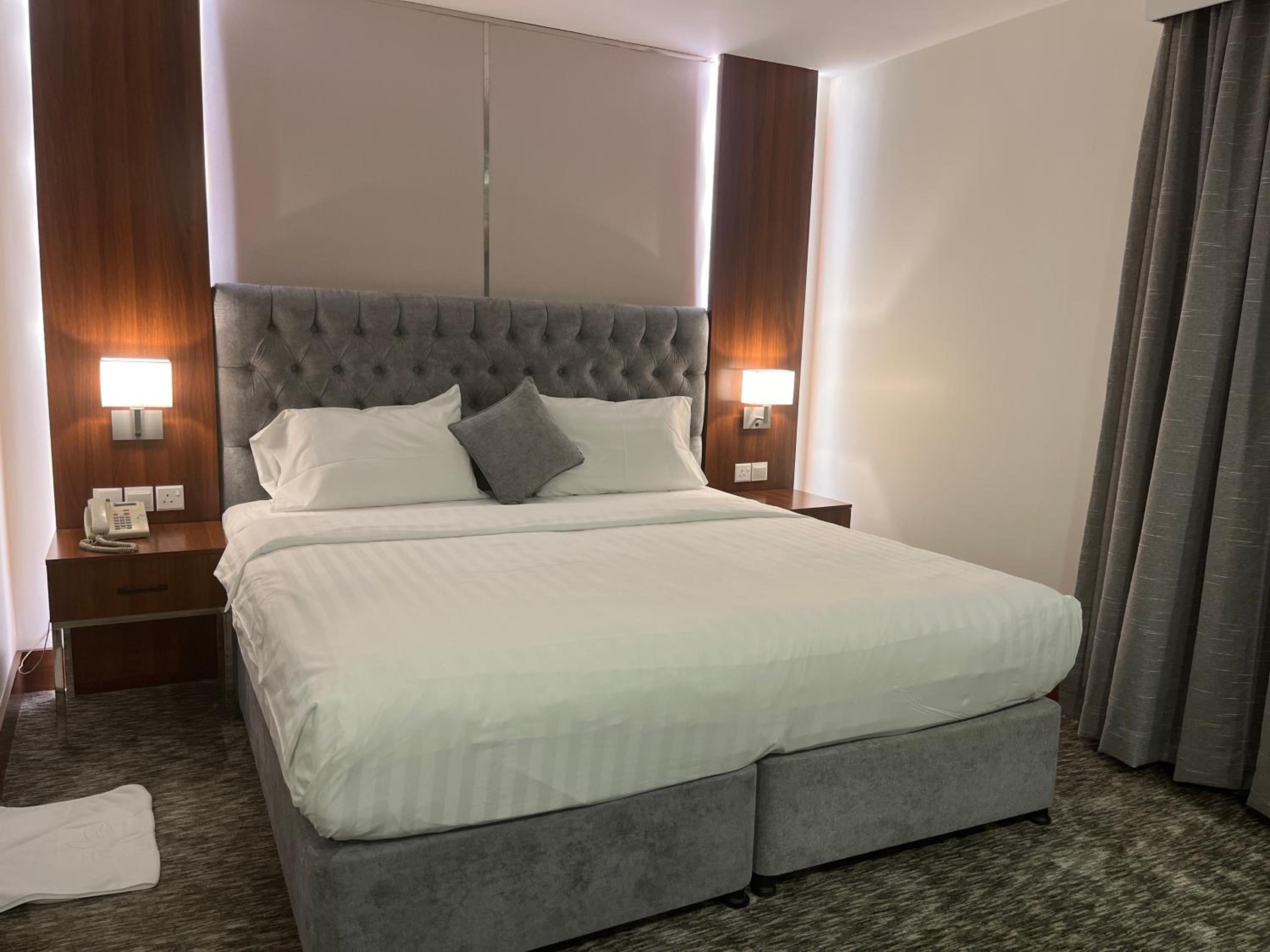 Deluxe Suite photo 2