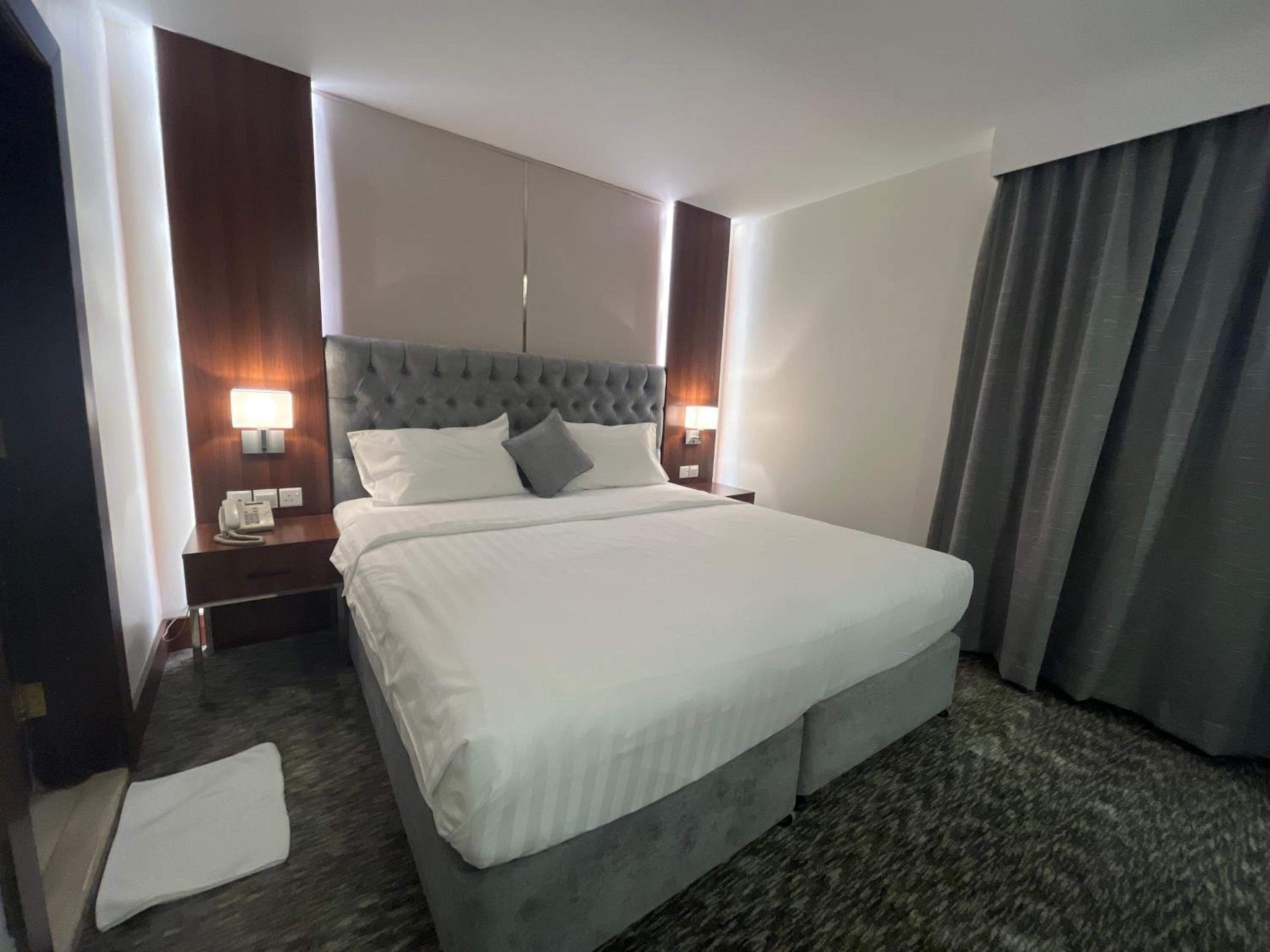 Deluxe Suite photo 1