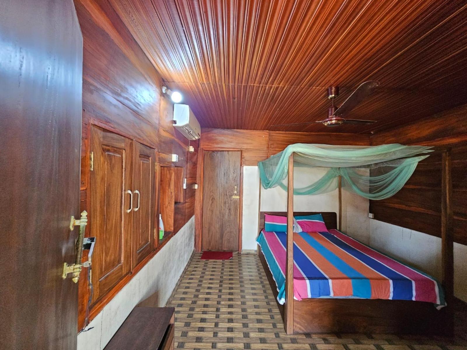 Double Room With Private Bathroom