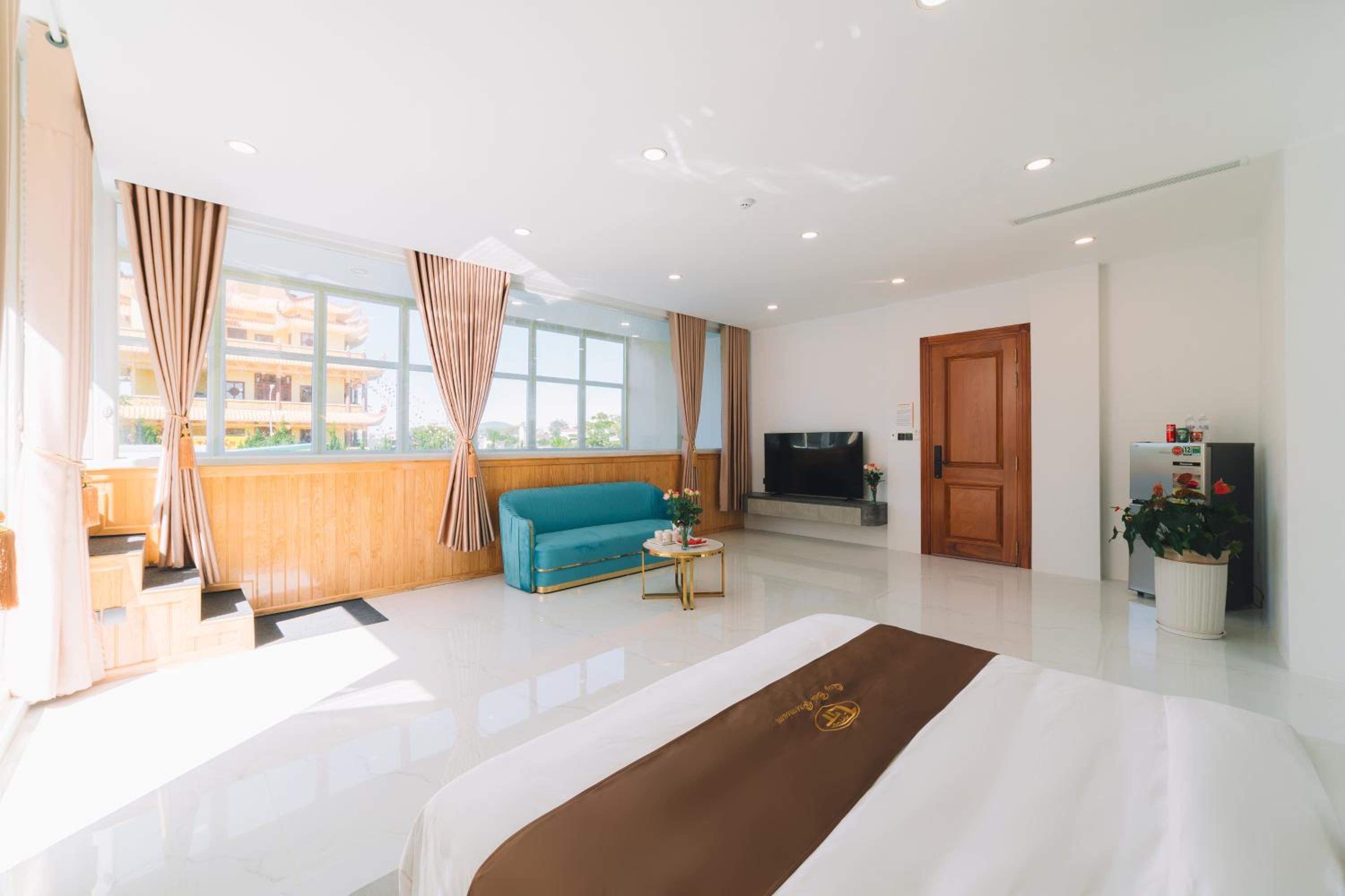 Suite with Private Pool - Photo 5