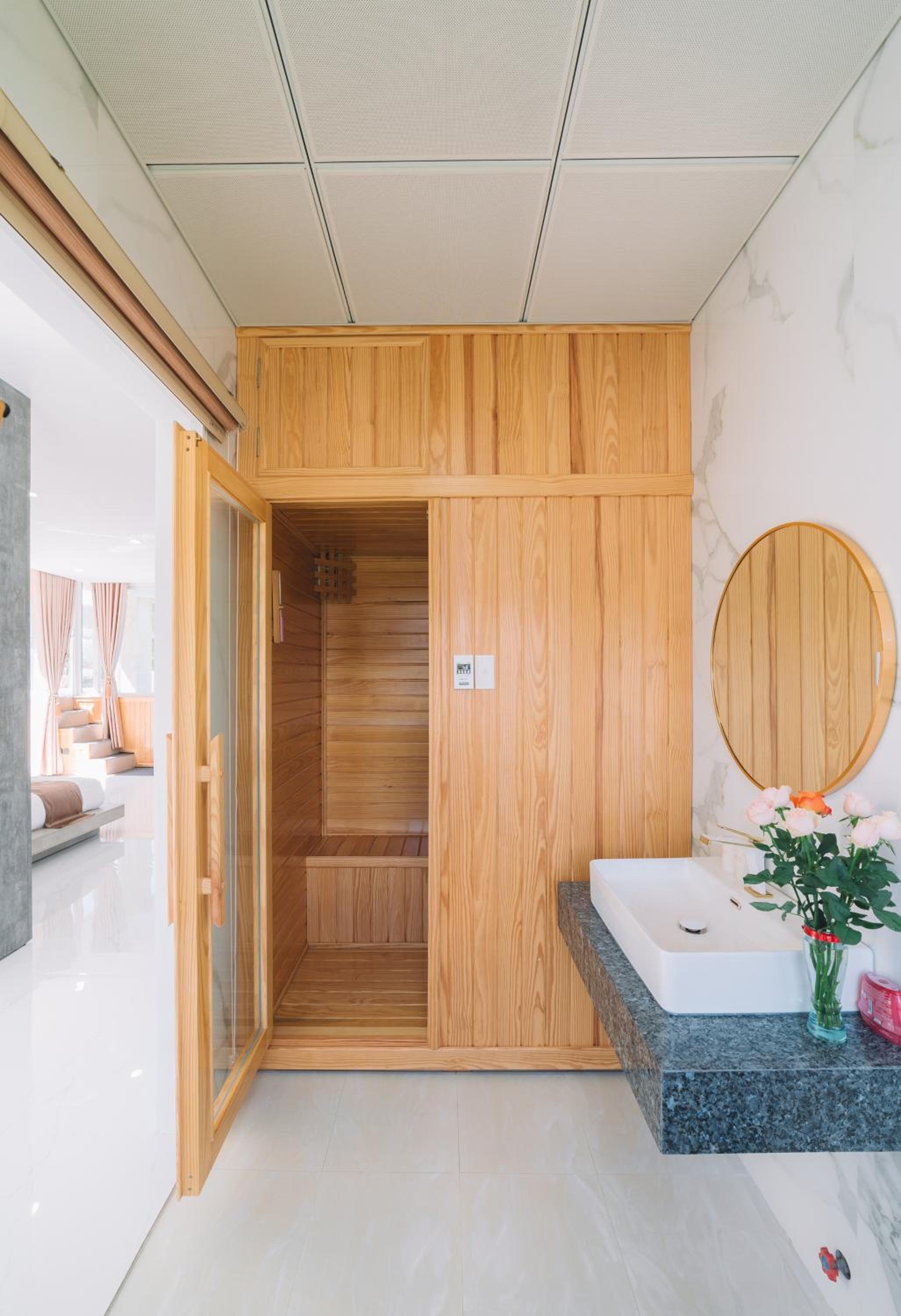 Suite with Private Pool - Photo 8