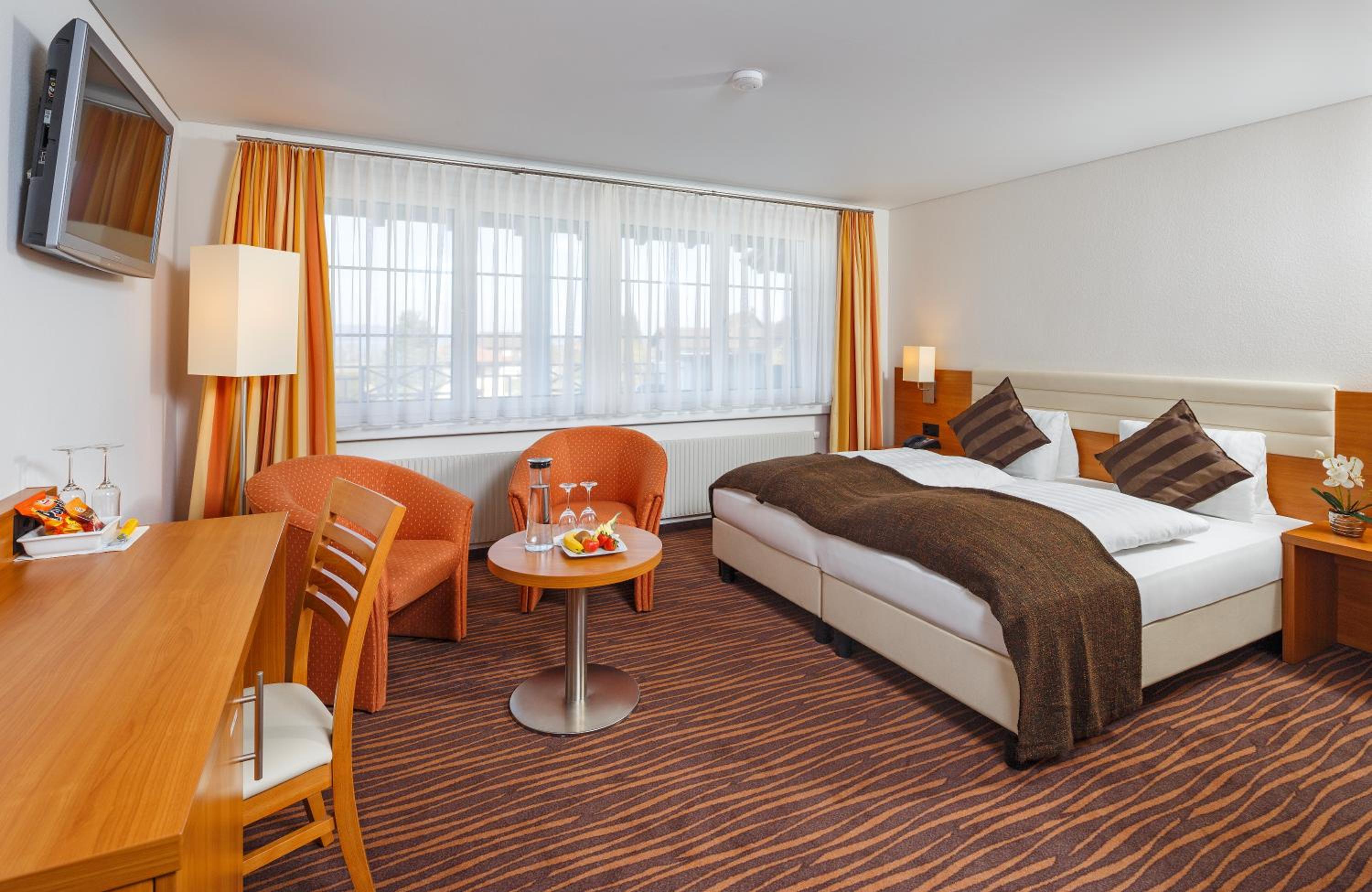 Double Room with Lake View photo 2