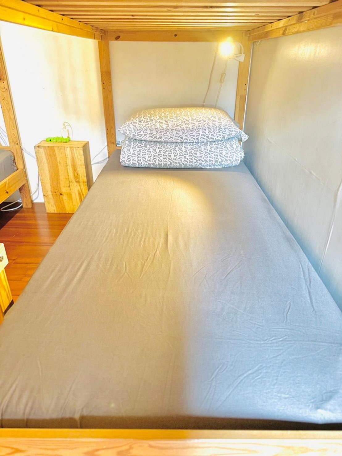 Bed in 4-Bed Male Dormitory Room photo 1