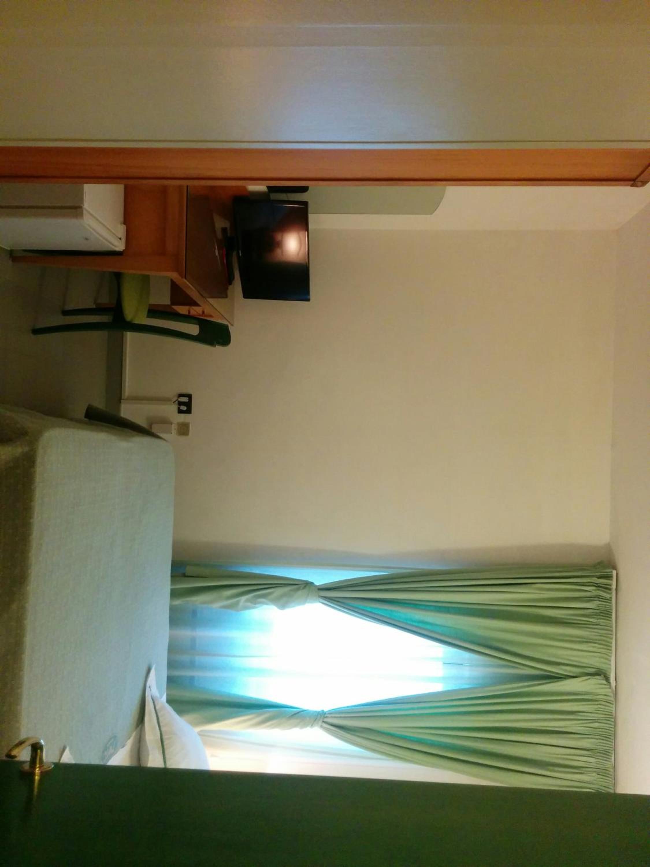 Standard Double Room - Photo 1
