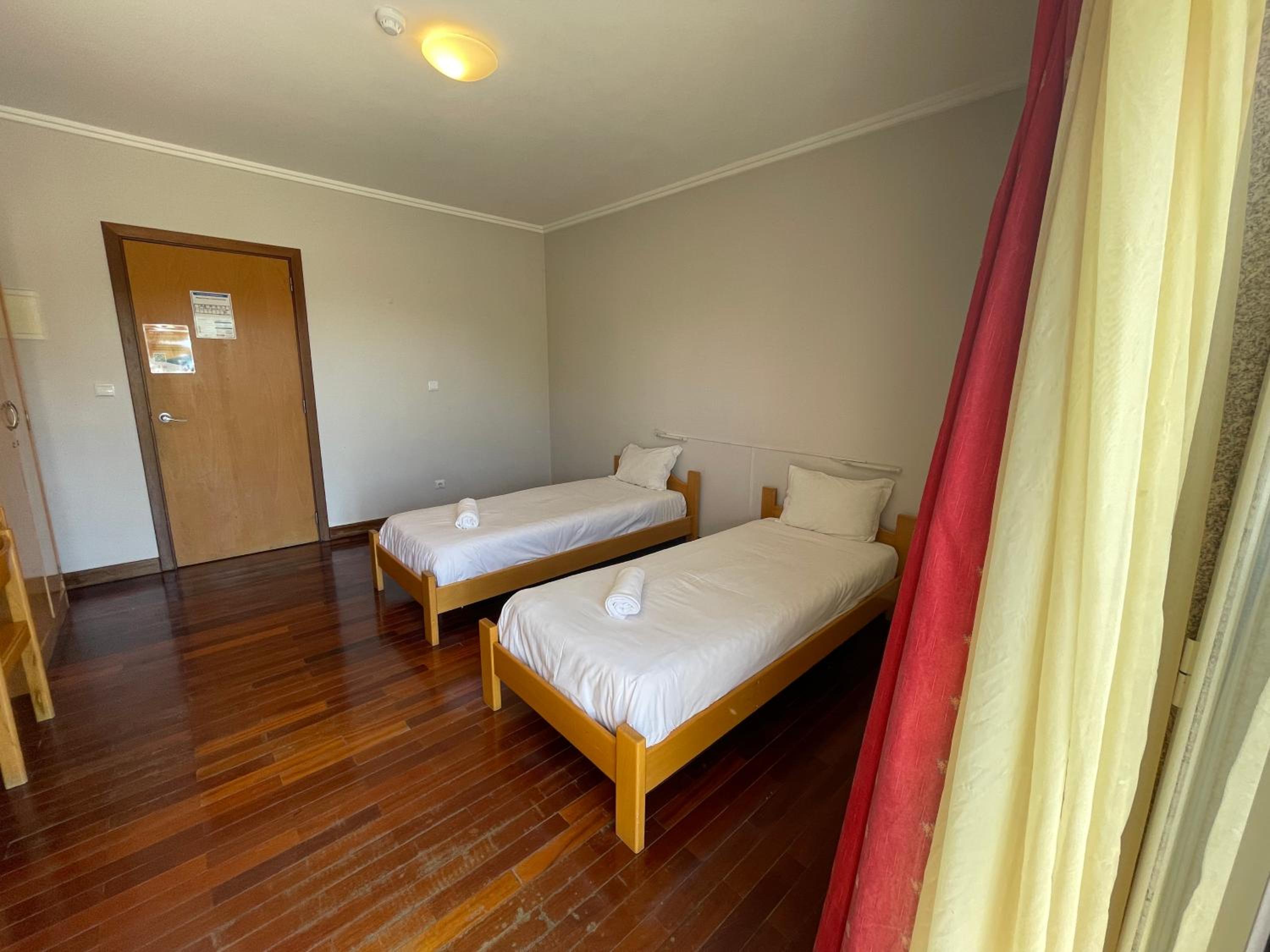 Twin Room with Shared Bathroom photo 1
