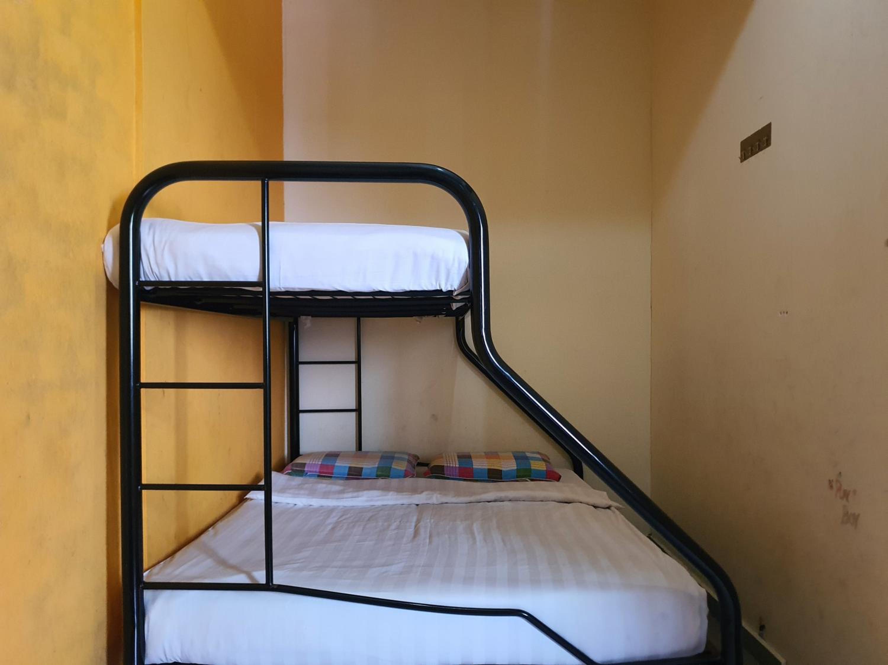Standard Triple Room photo 3