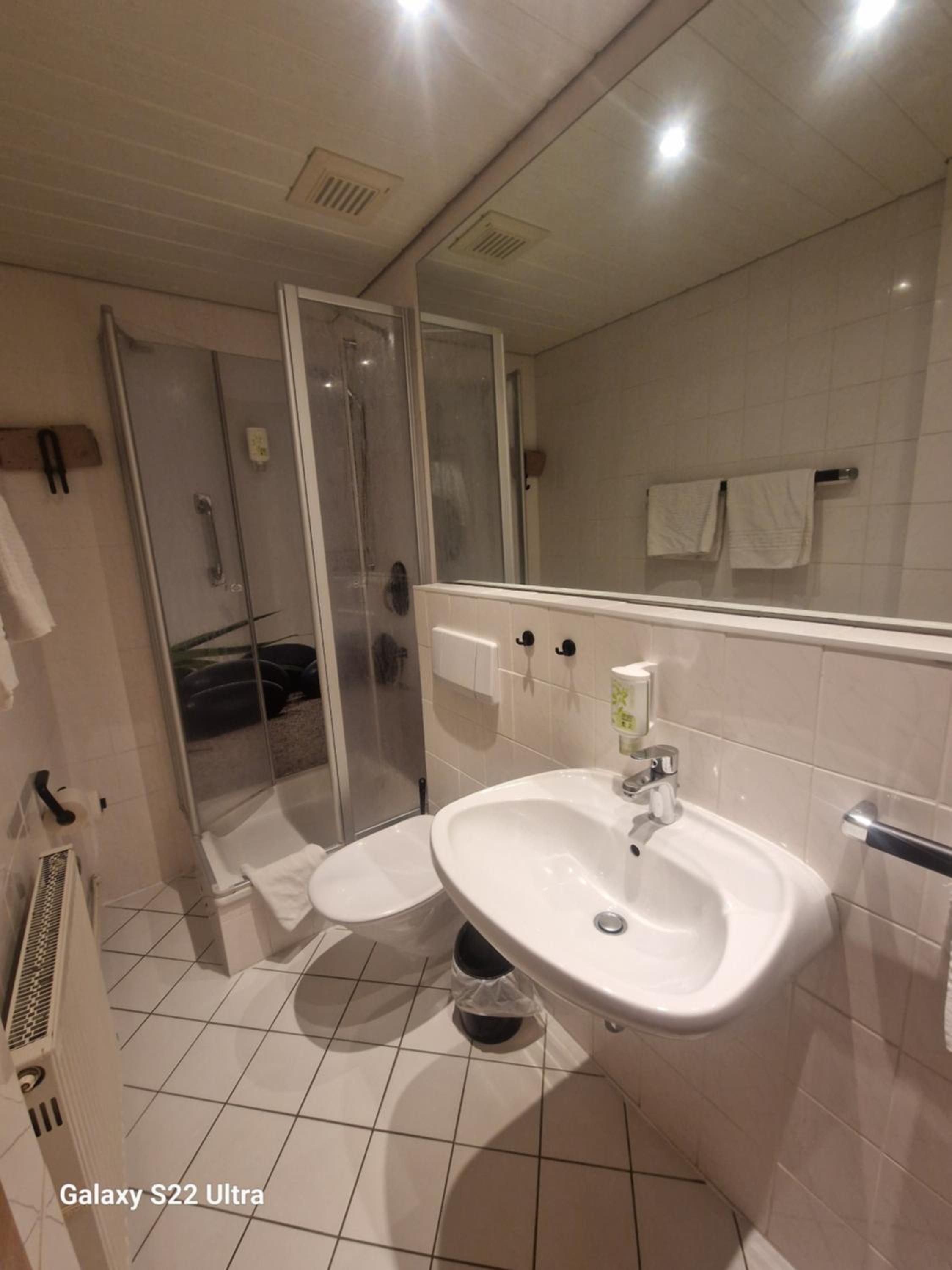 Standard Double Room photo 2