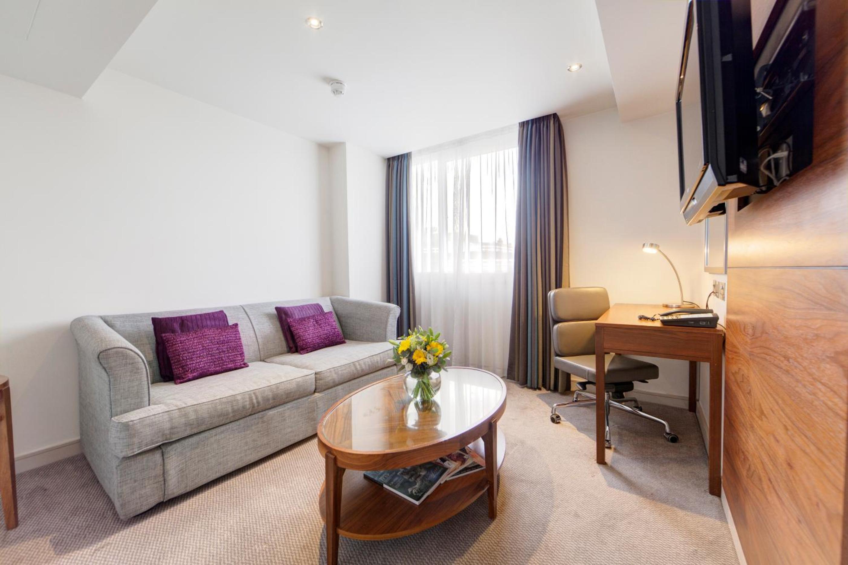 Deluxe Family Room photo 1
