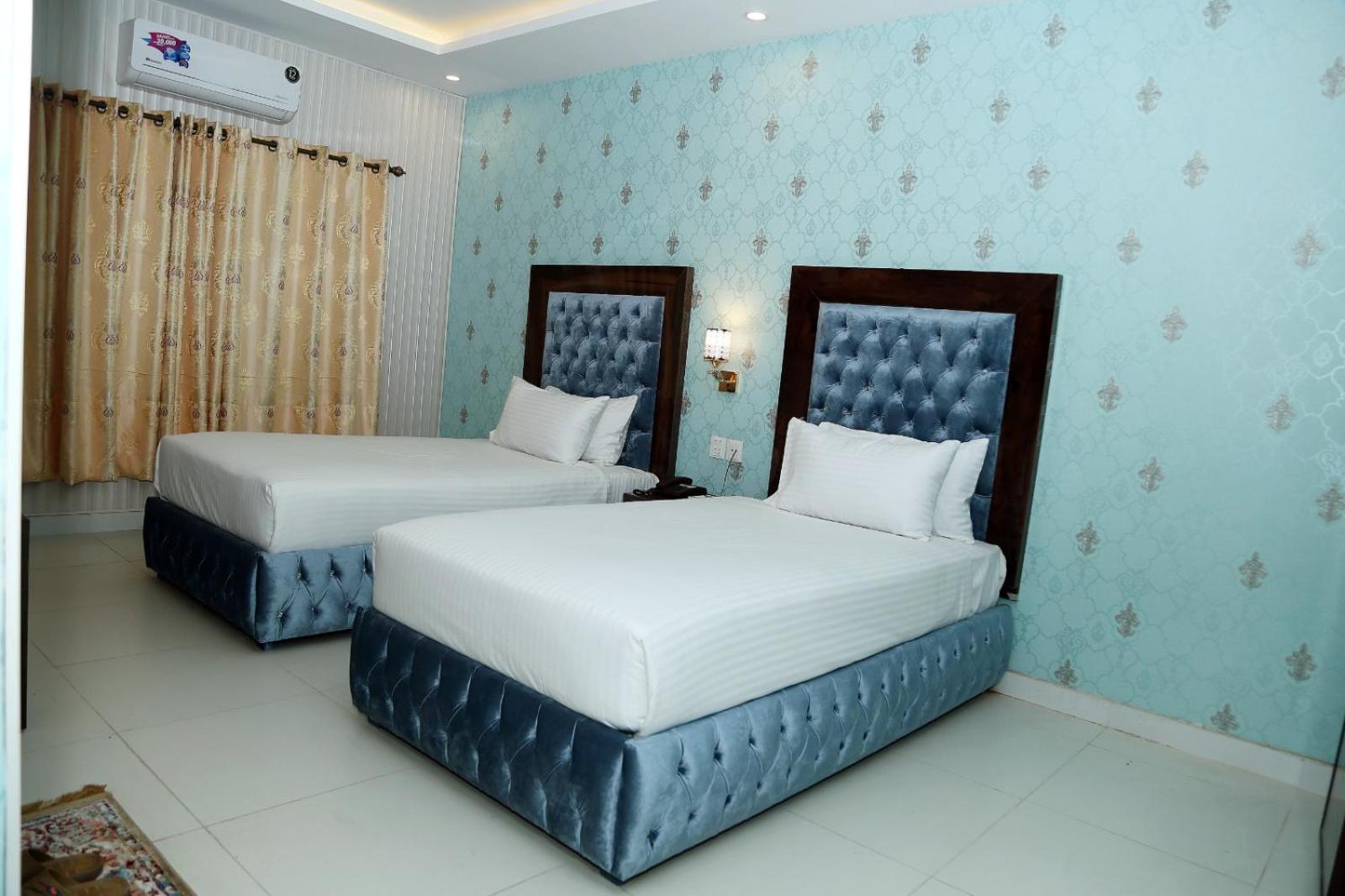 Deluxe Twin Room