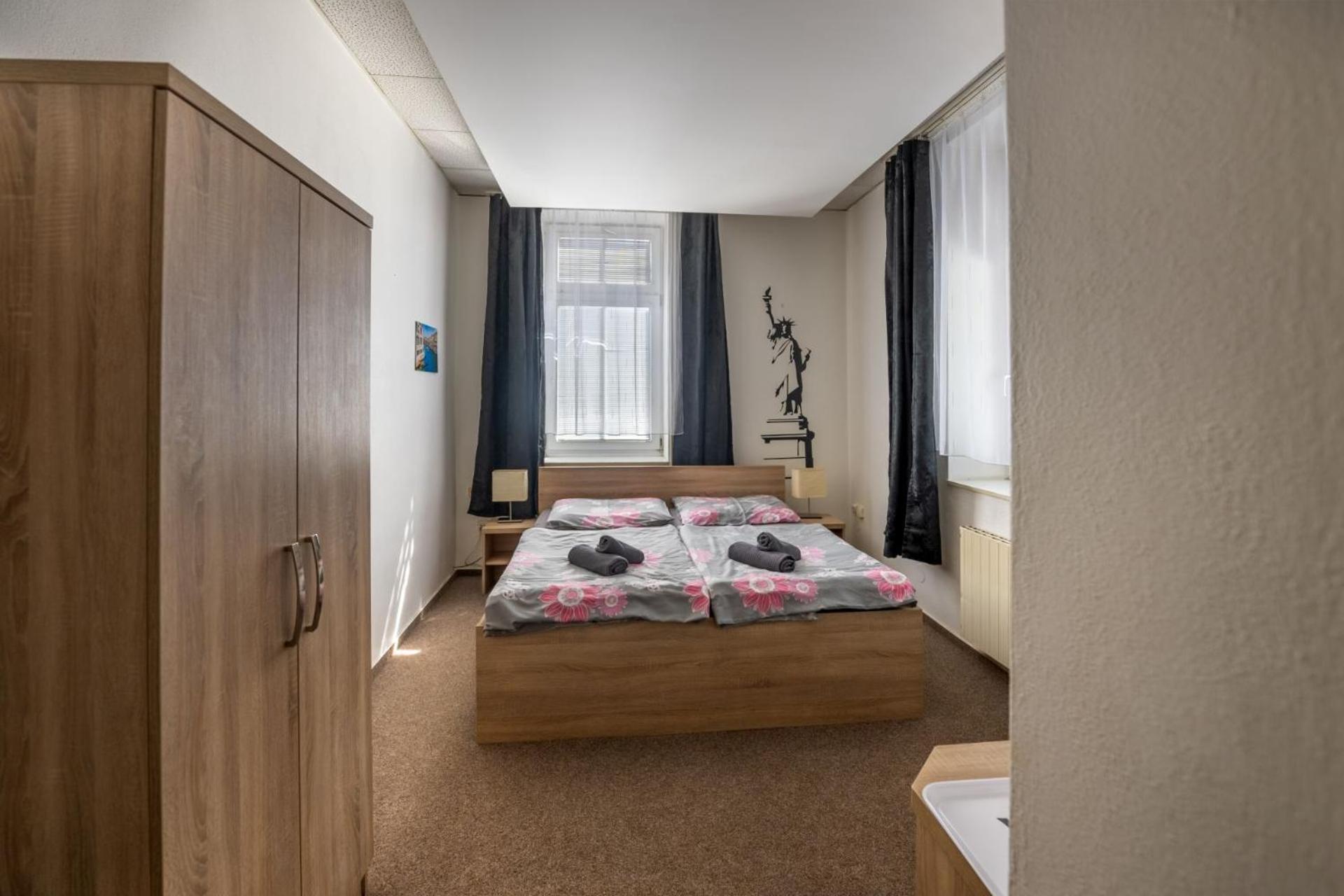 Standard Double or Twin Room - Photo 1