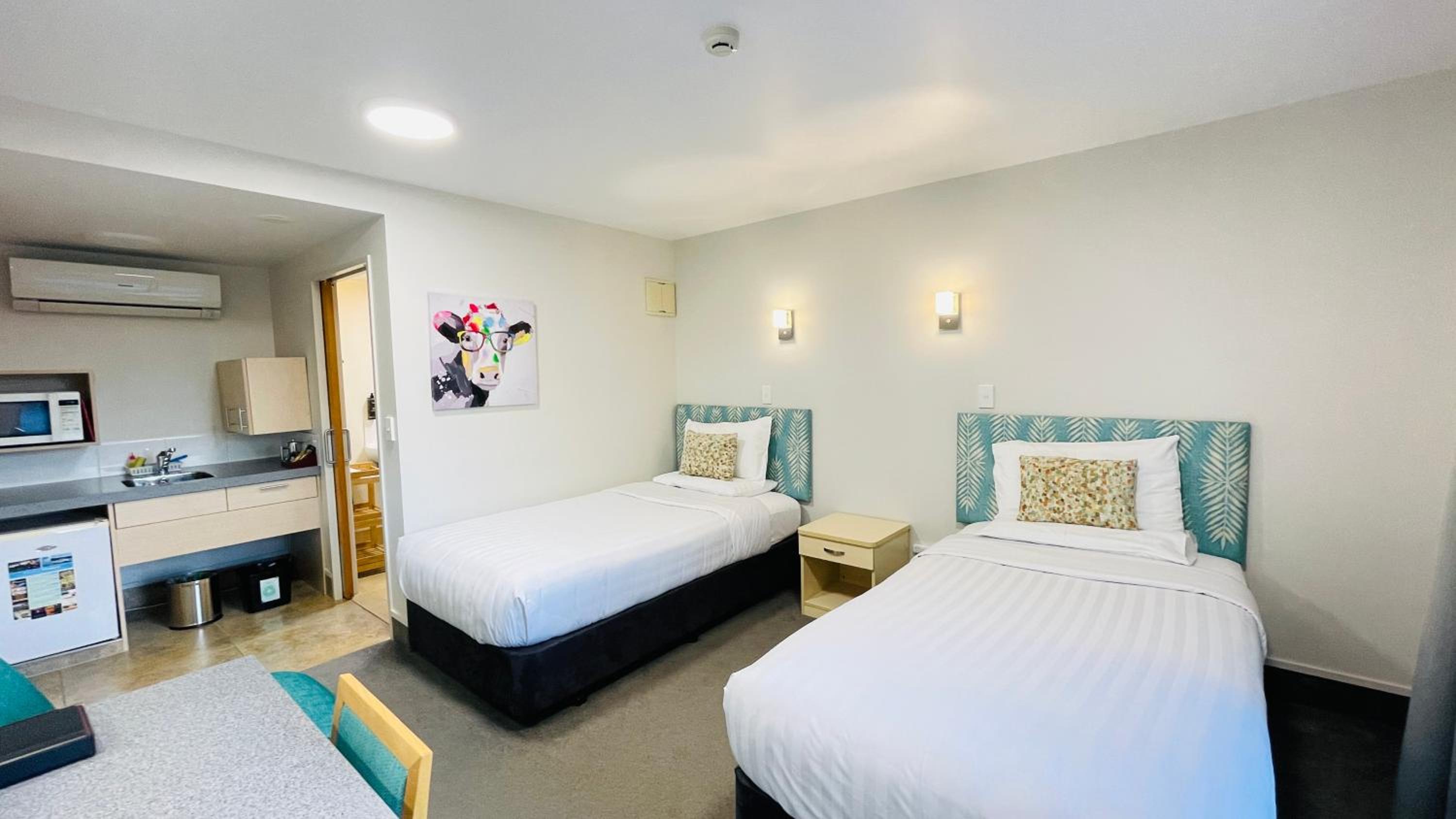 Large Twin Room photo 1