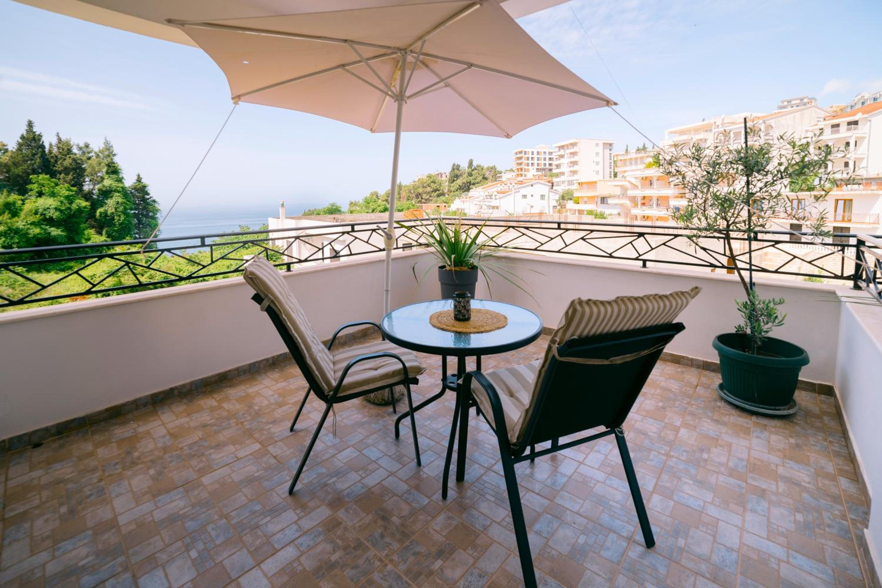 Studio with Sea View and Large Terrace photo 3