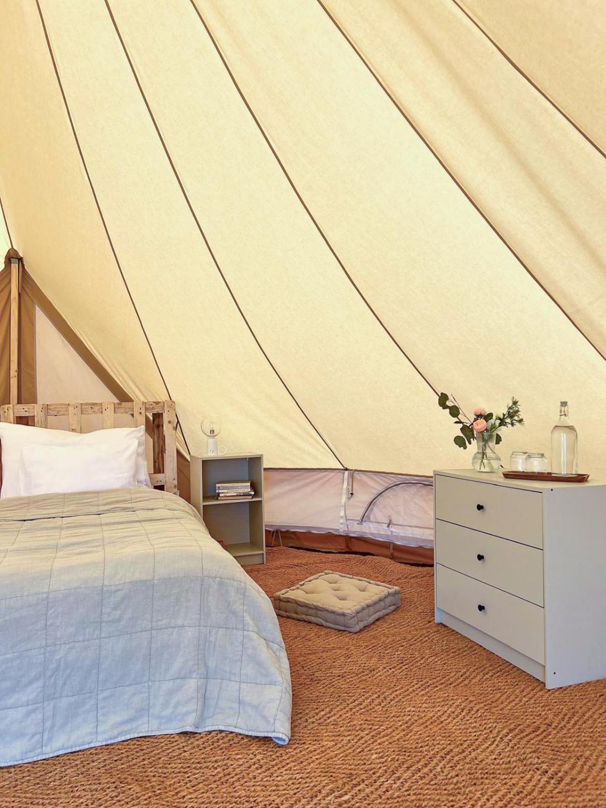 Tent (2 Adults)  photo 1