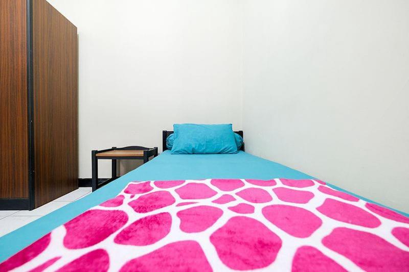 Budget Single Room