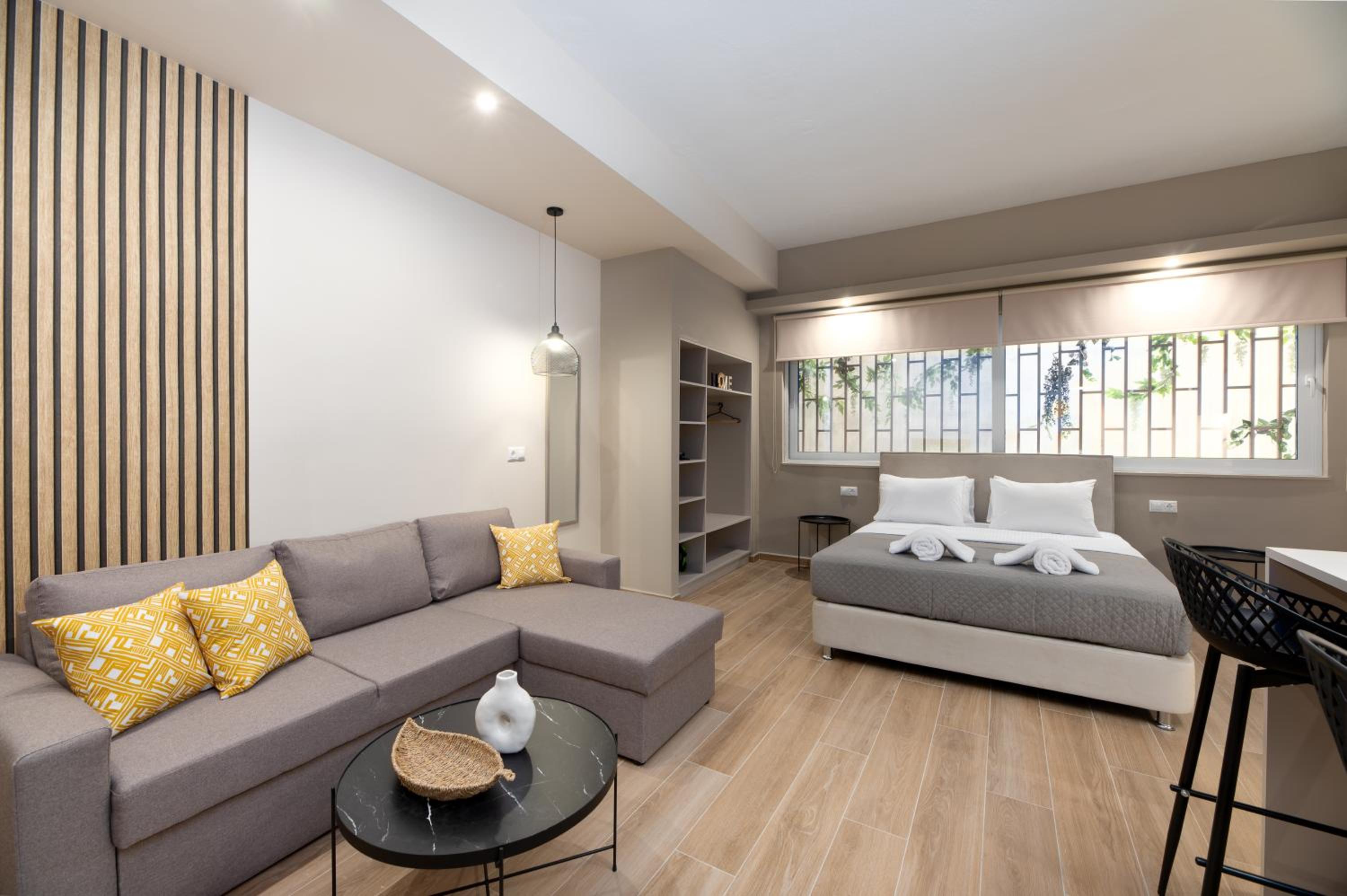 One-Bedroom Apartment photo 3