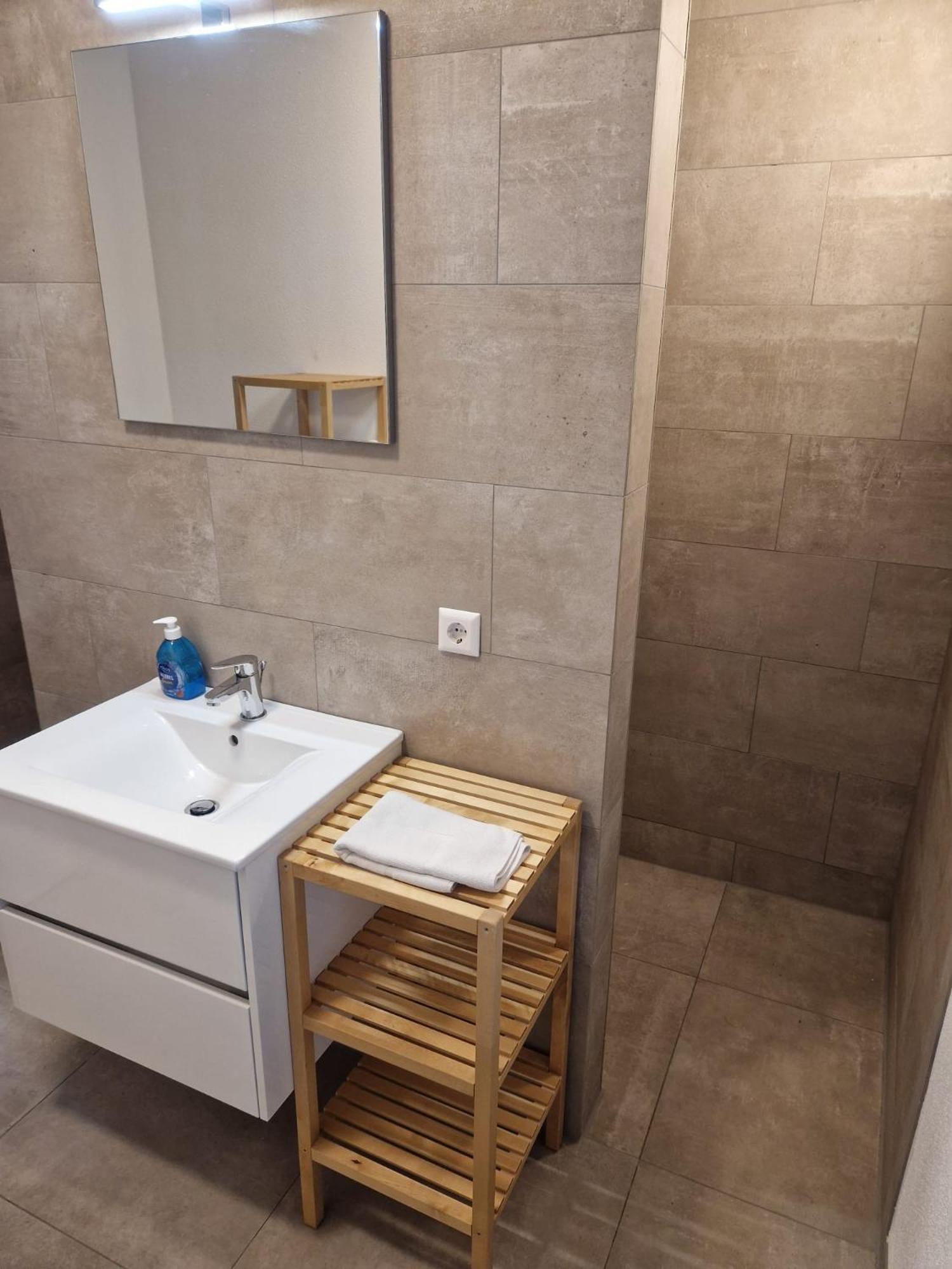 Suite with Terrace - Photo 5