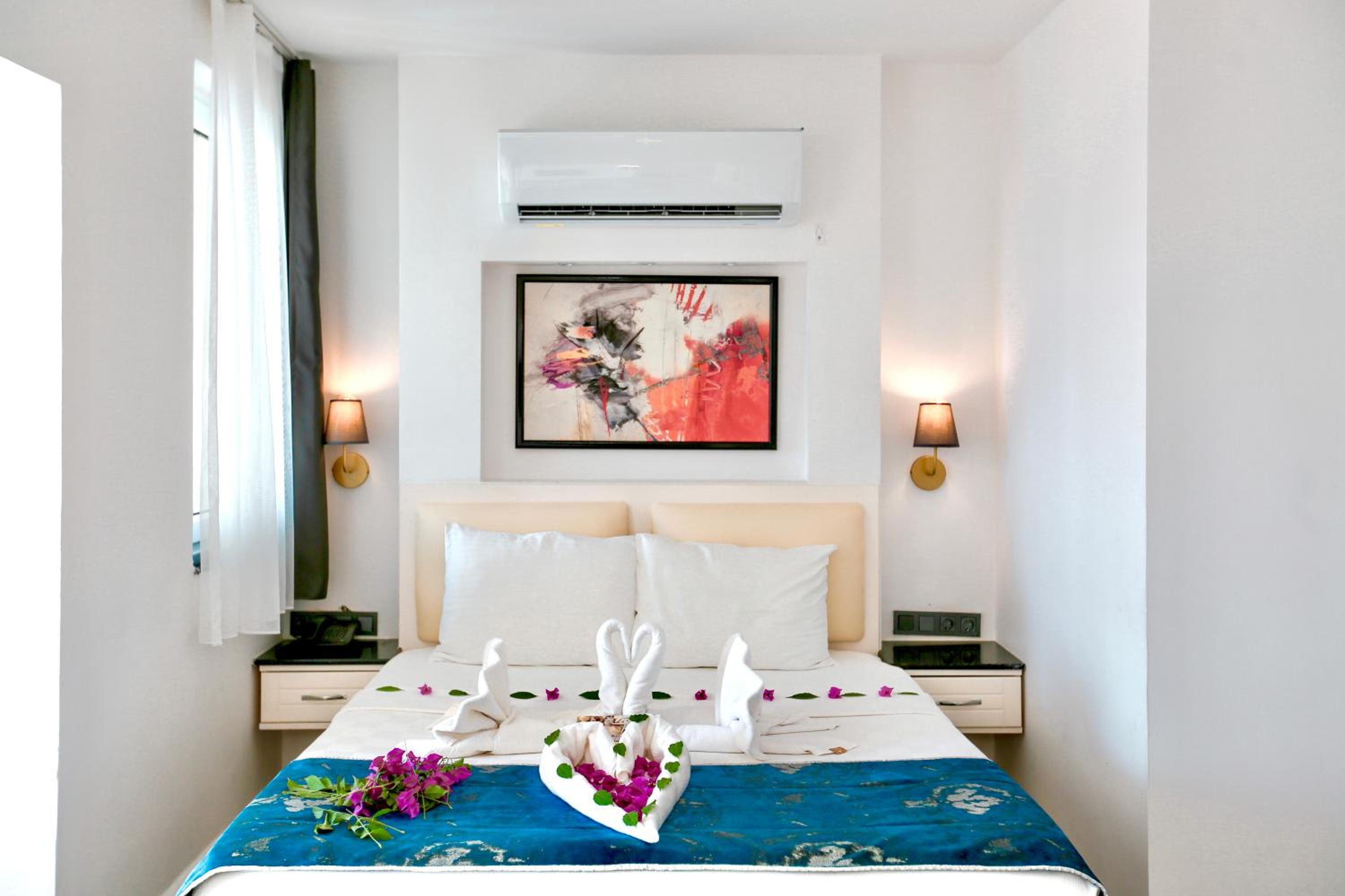 Deluxe Family Suite photo 1
