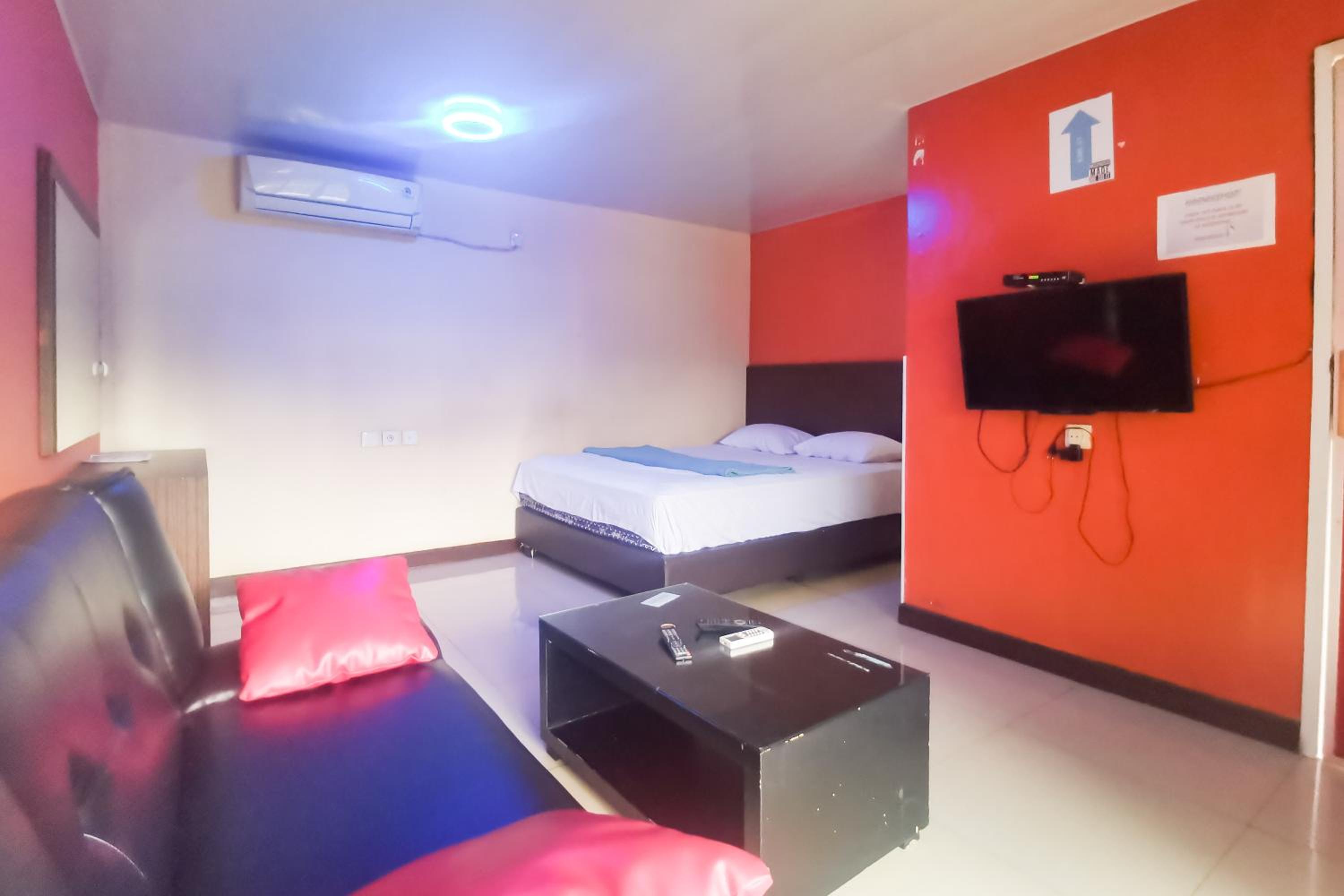 Deluxe Room - Photo 3